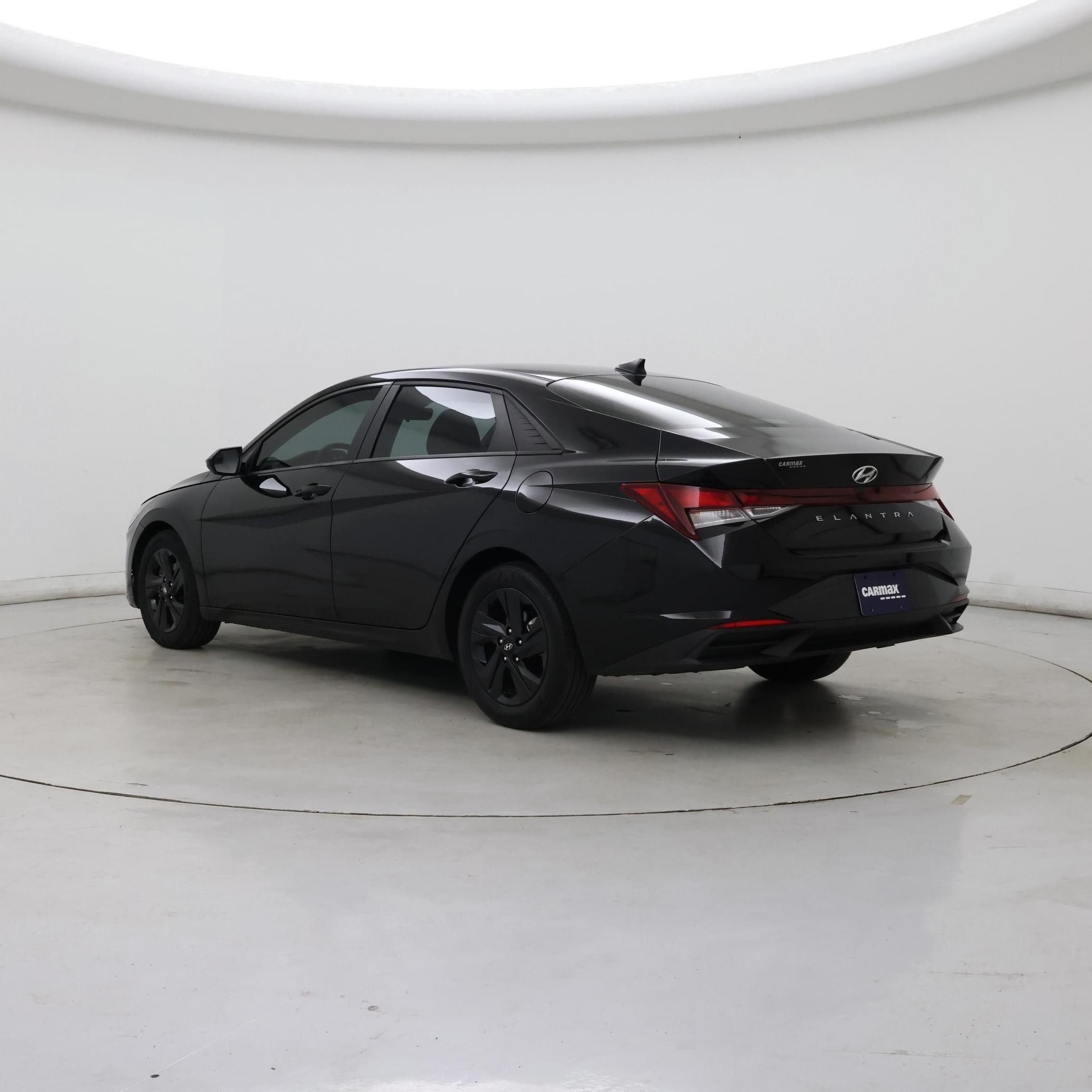 Thumbnail: 2023 Hyundai Elantra - 2