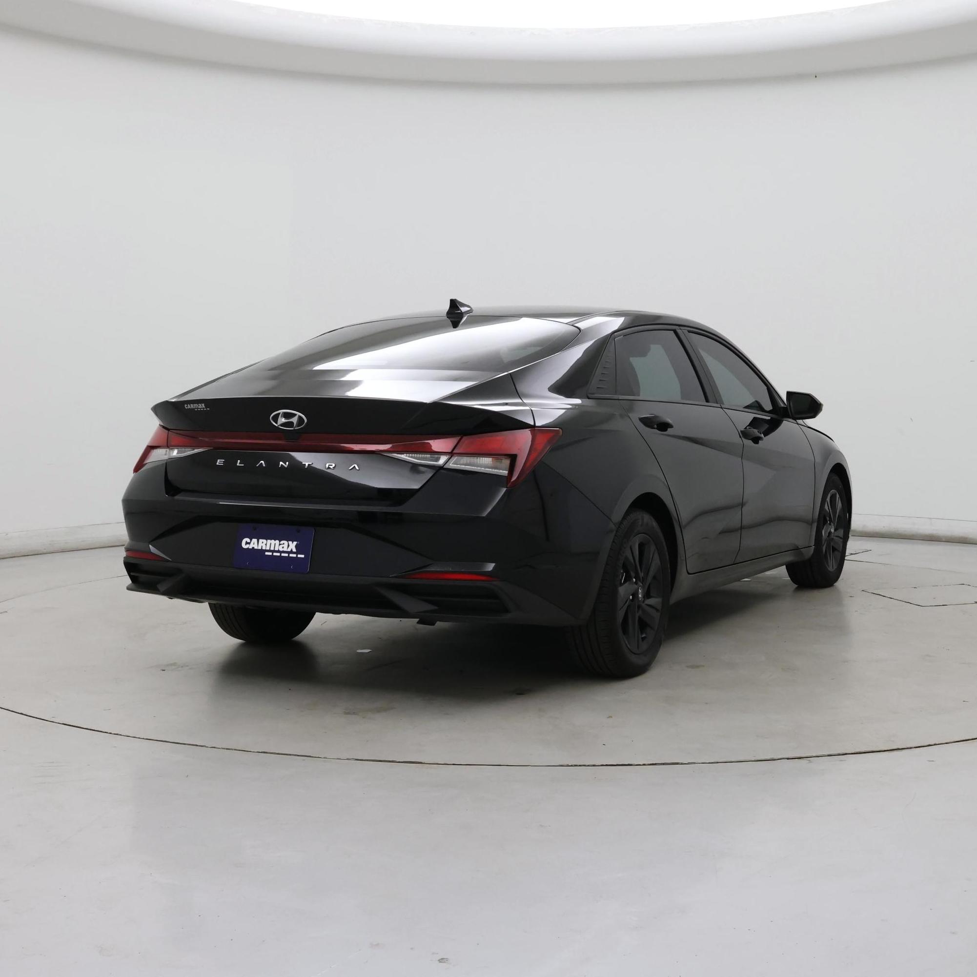 Thumbnail: 2023 Hyundai Elantra - 8