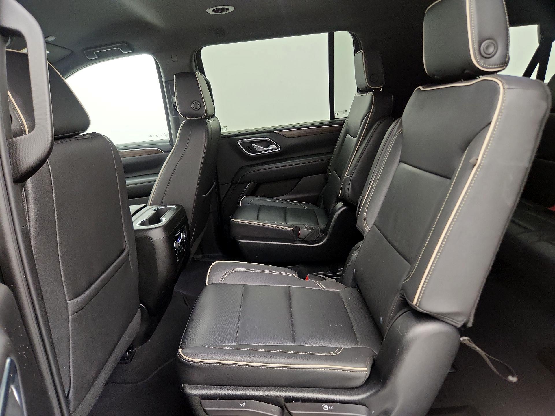 Thumbnail: 2023 Chevrolet Suburban - 20