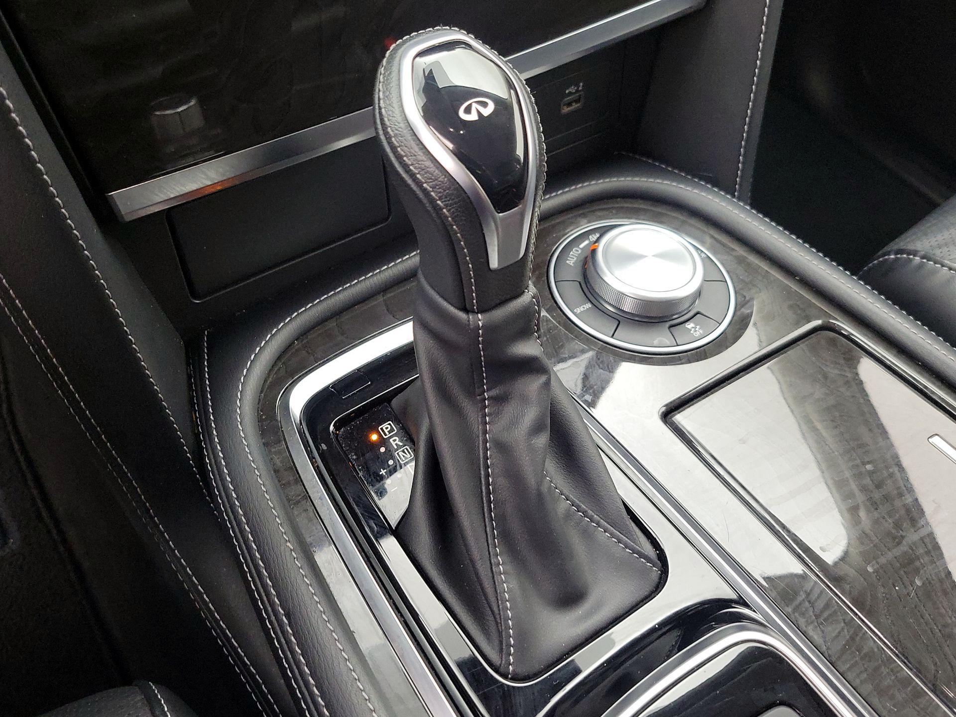 Thumbnail: 2024 INFINITI QX80 - 17