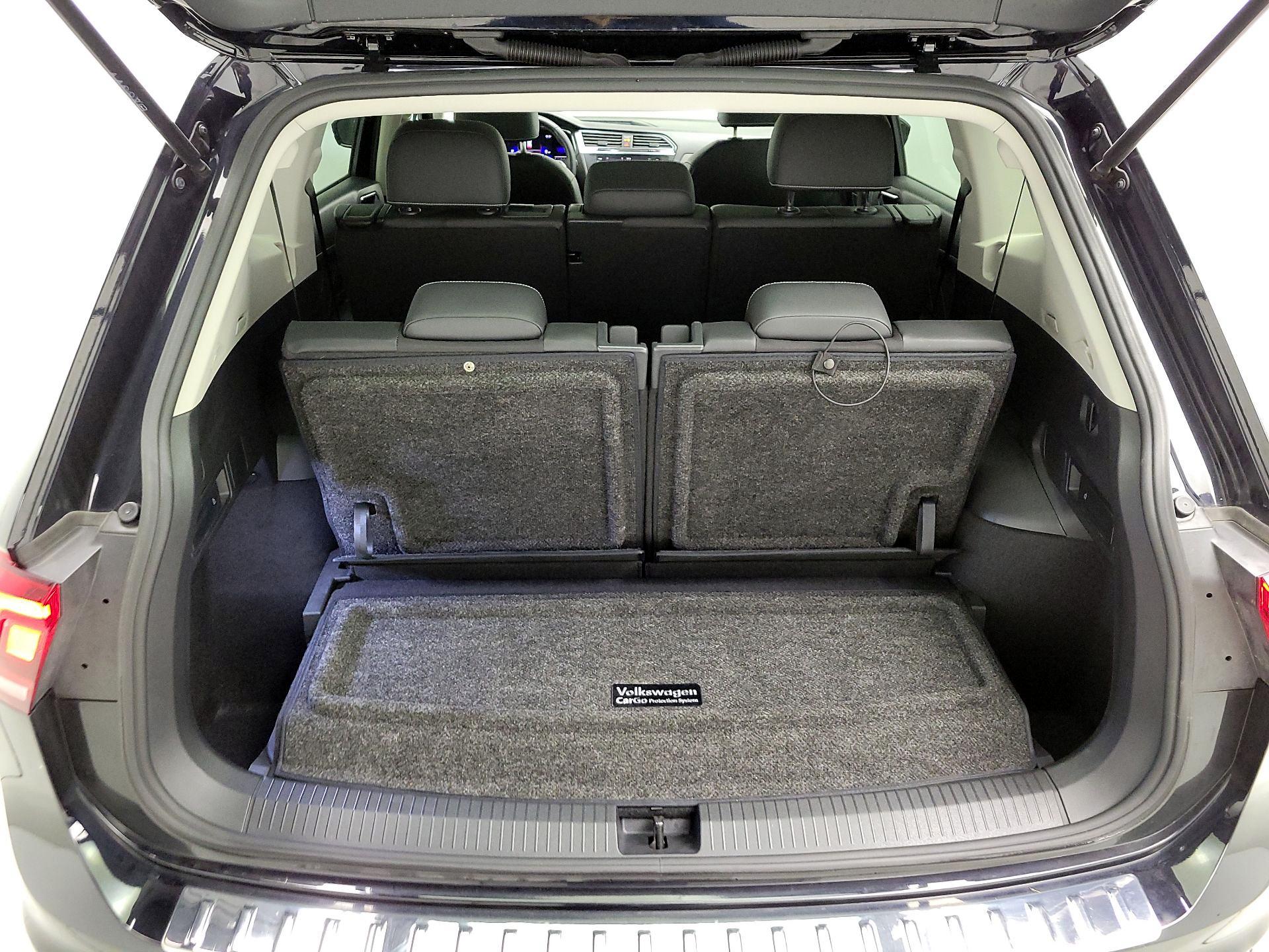 Thumbnail: 2023 Volkswagen Tiguan - 19