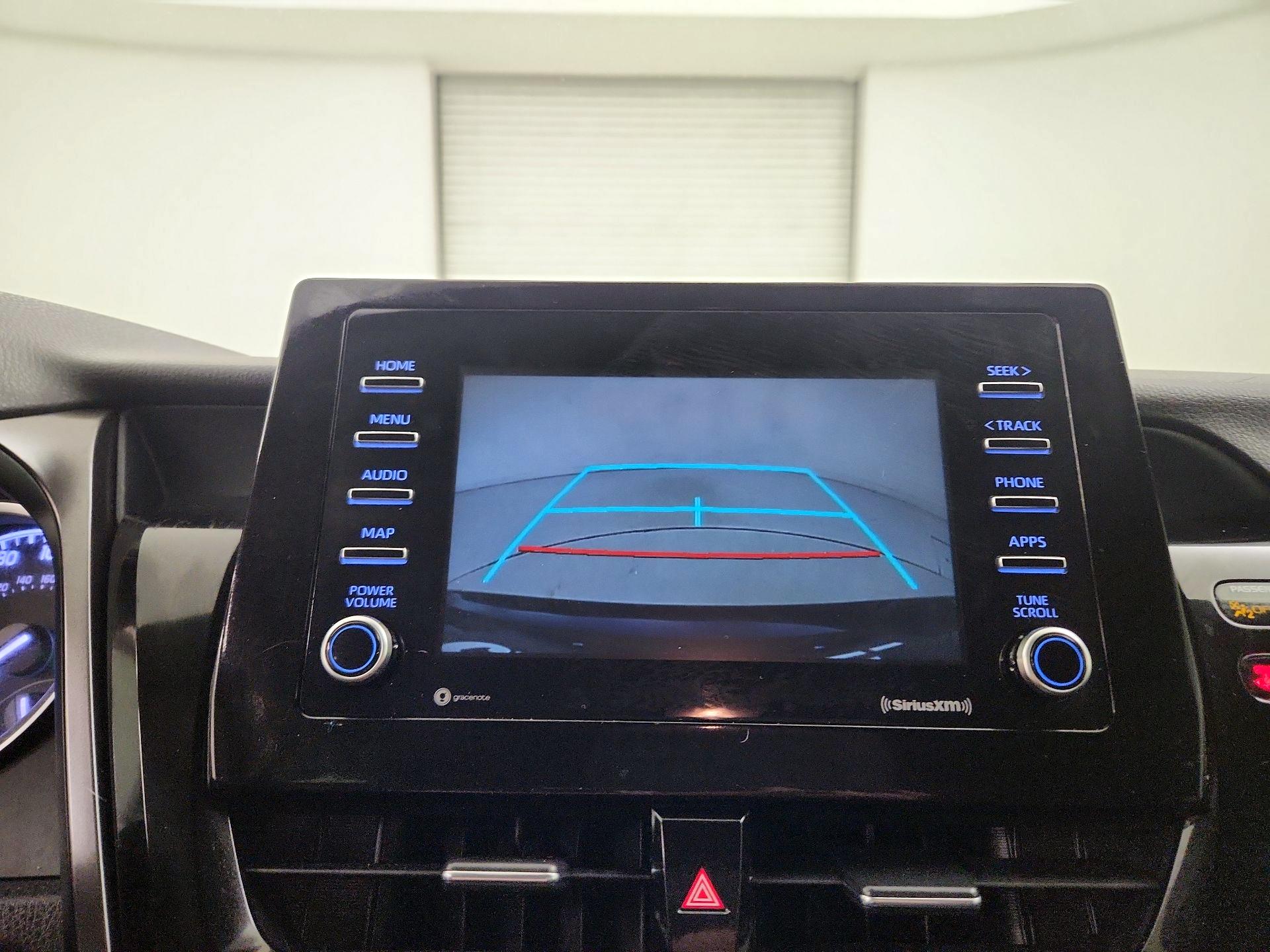 Thumbnail: 2022 Toyota Camry - 14