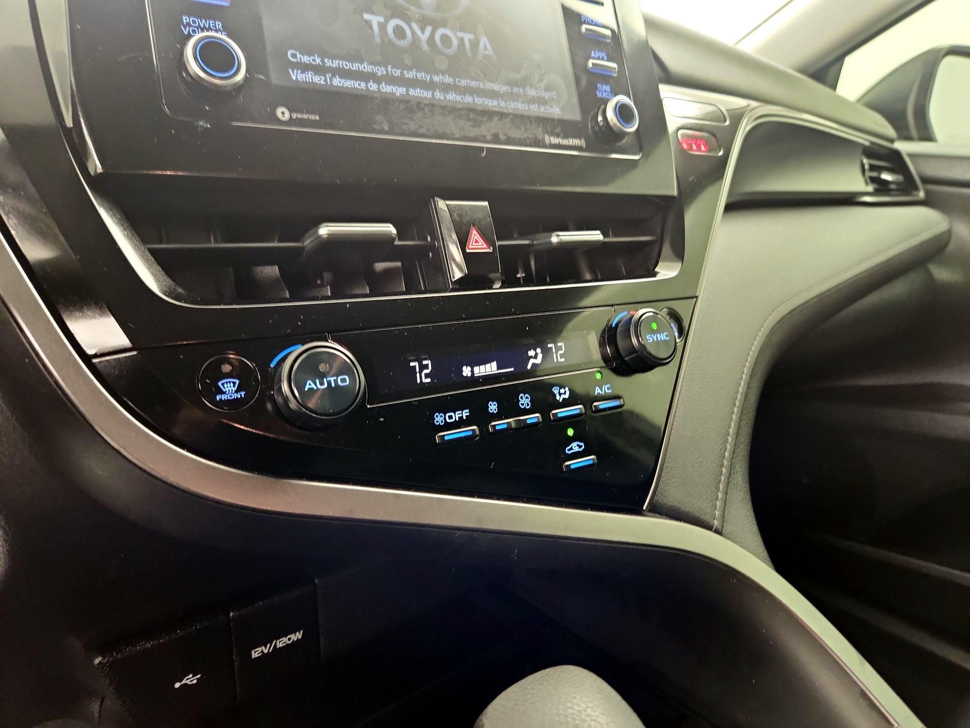 Thumbnail: 2022 Toyota Camry - 16