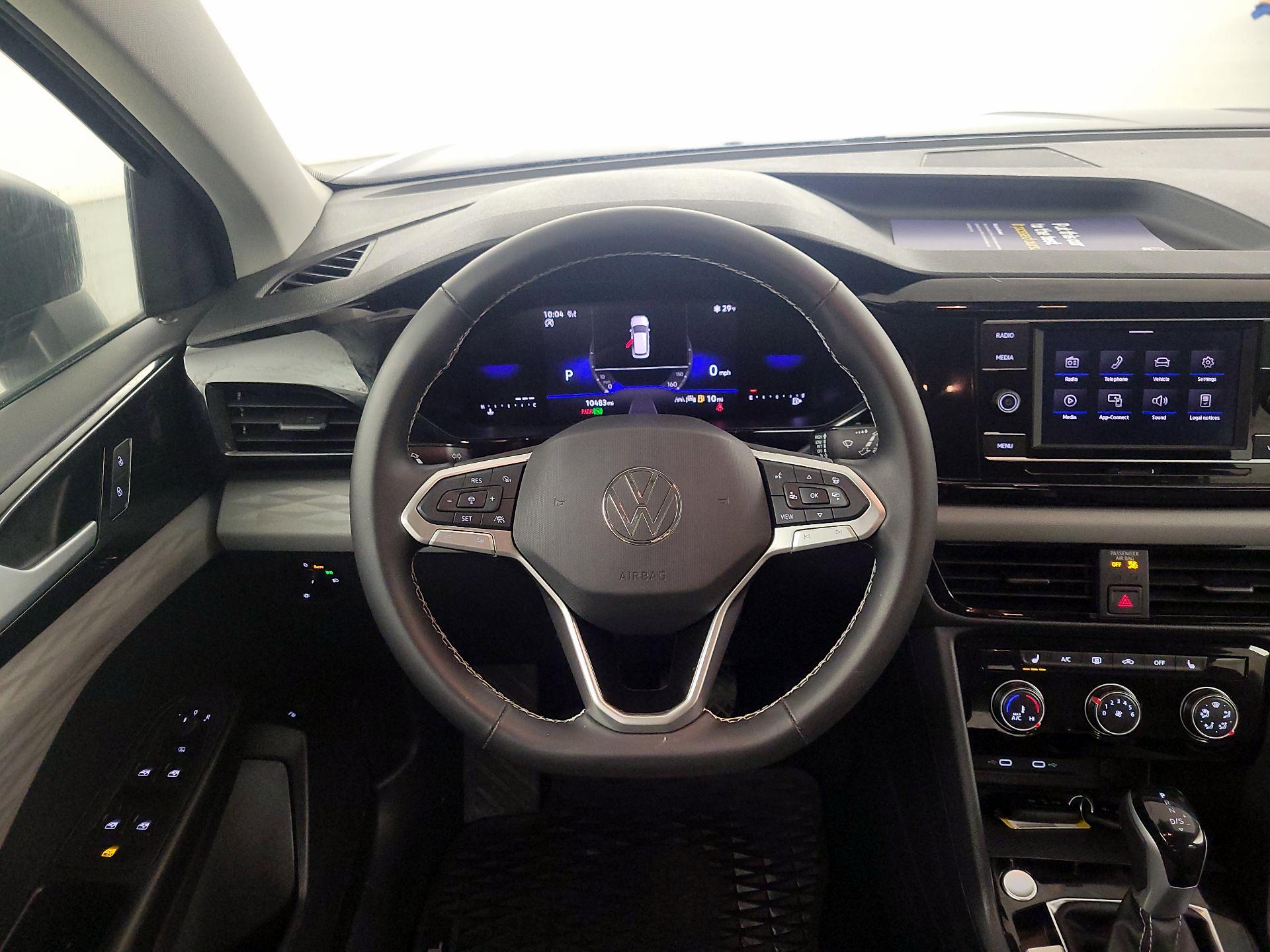 Thumbnail: 2024 Volkswagen Taos - 10