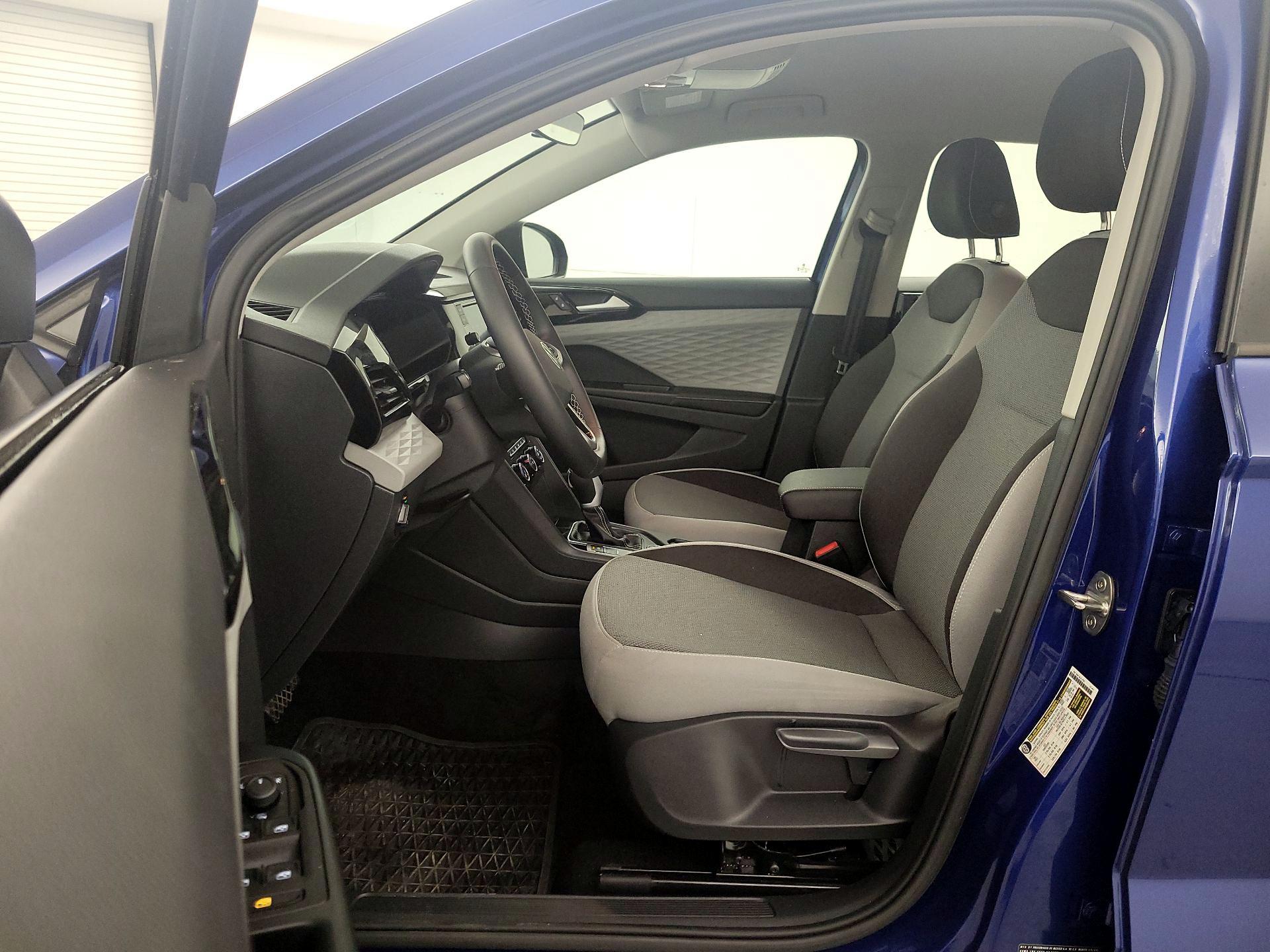 Thumbnail: 2024 Volkswagen Taos - 11