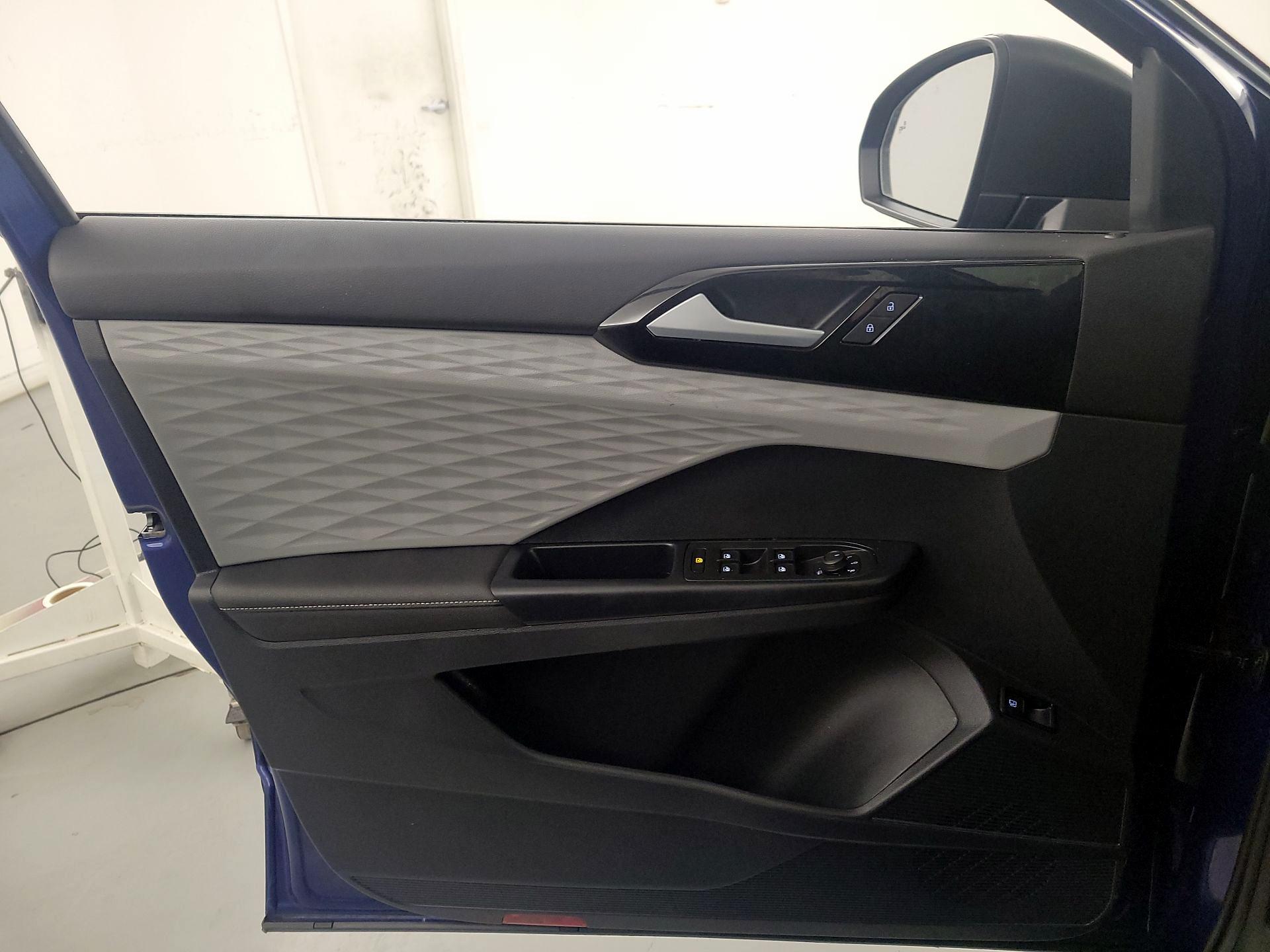 Thumbnail: 2024 Volkswagen Taos - 12