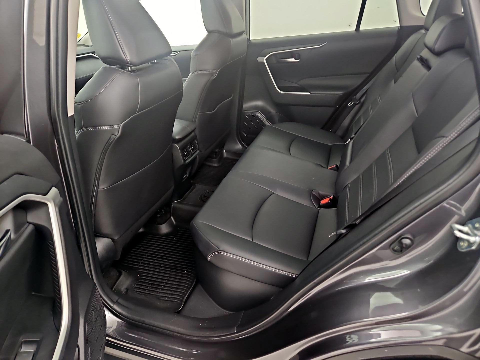 Thumbnail: 2024 Toyota RAV4 - 20