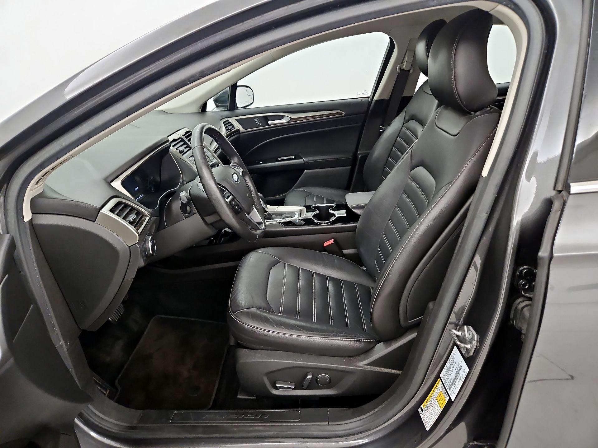 Thumbnail: 2015 Ford Fusion - 11