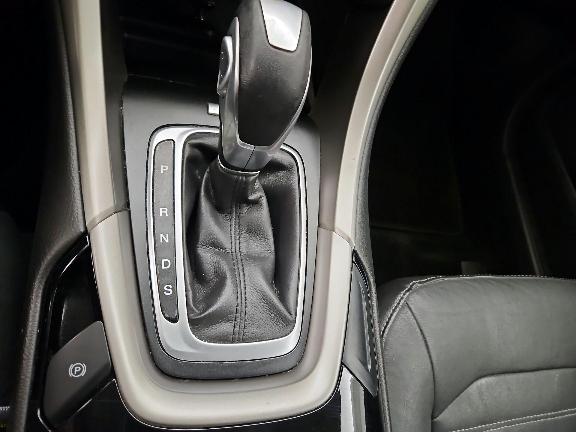 Thumbnail: 2015 Ford Fusion - 17