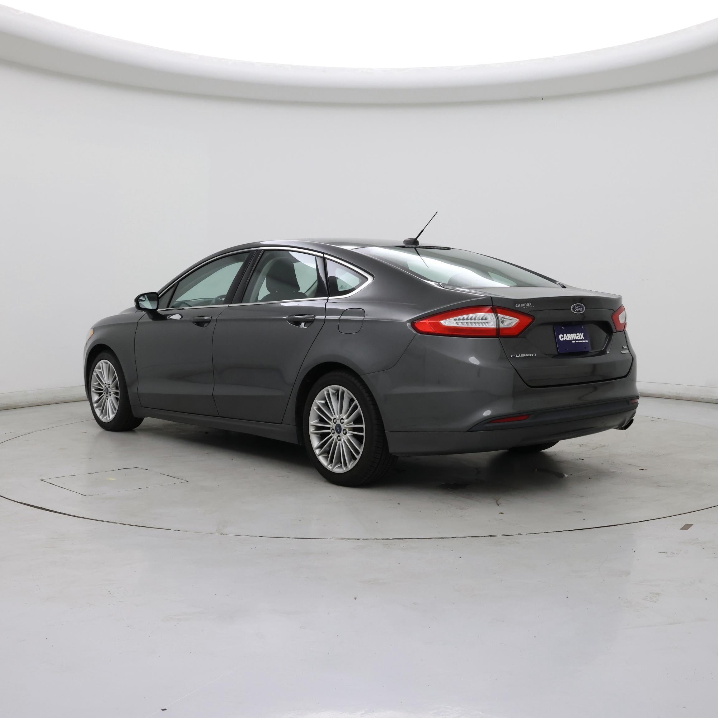 Thumbnail: 2015 Ford Fusion - 2