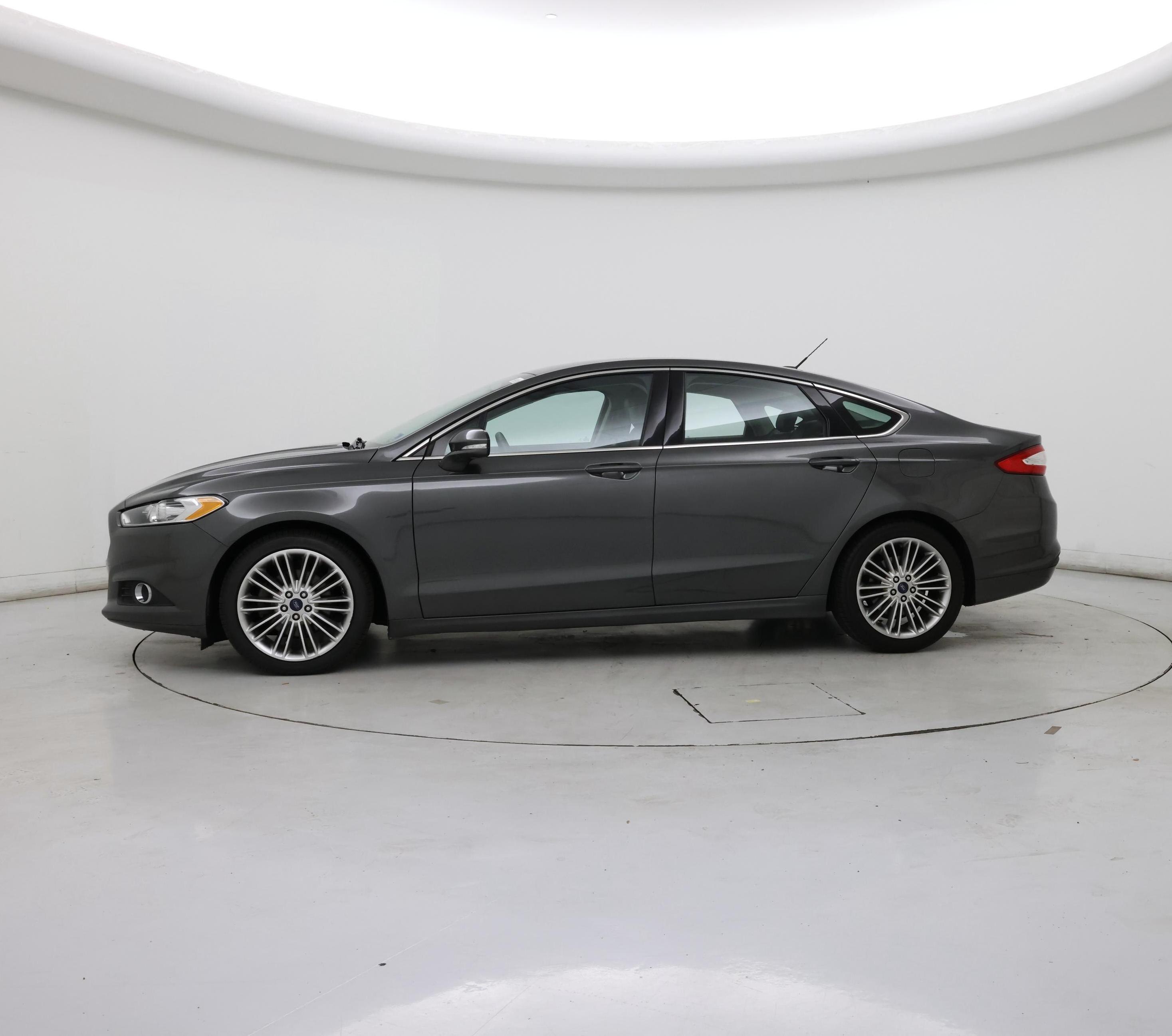 Thumbnail: 2015 Ford Fusion - 3