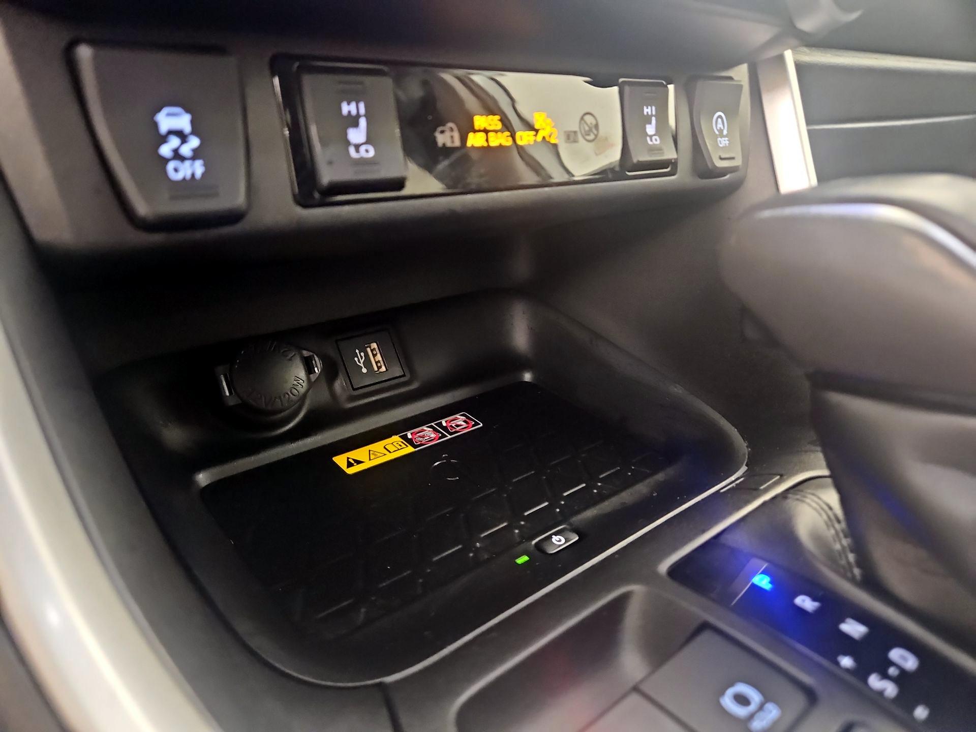 Thumbnail: 2023 Toyota RAV4 - 19