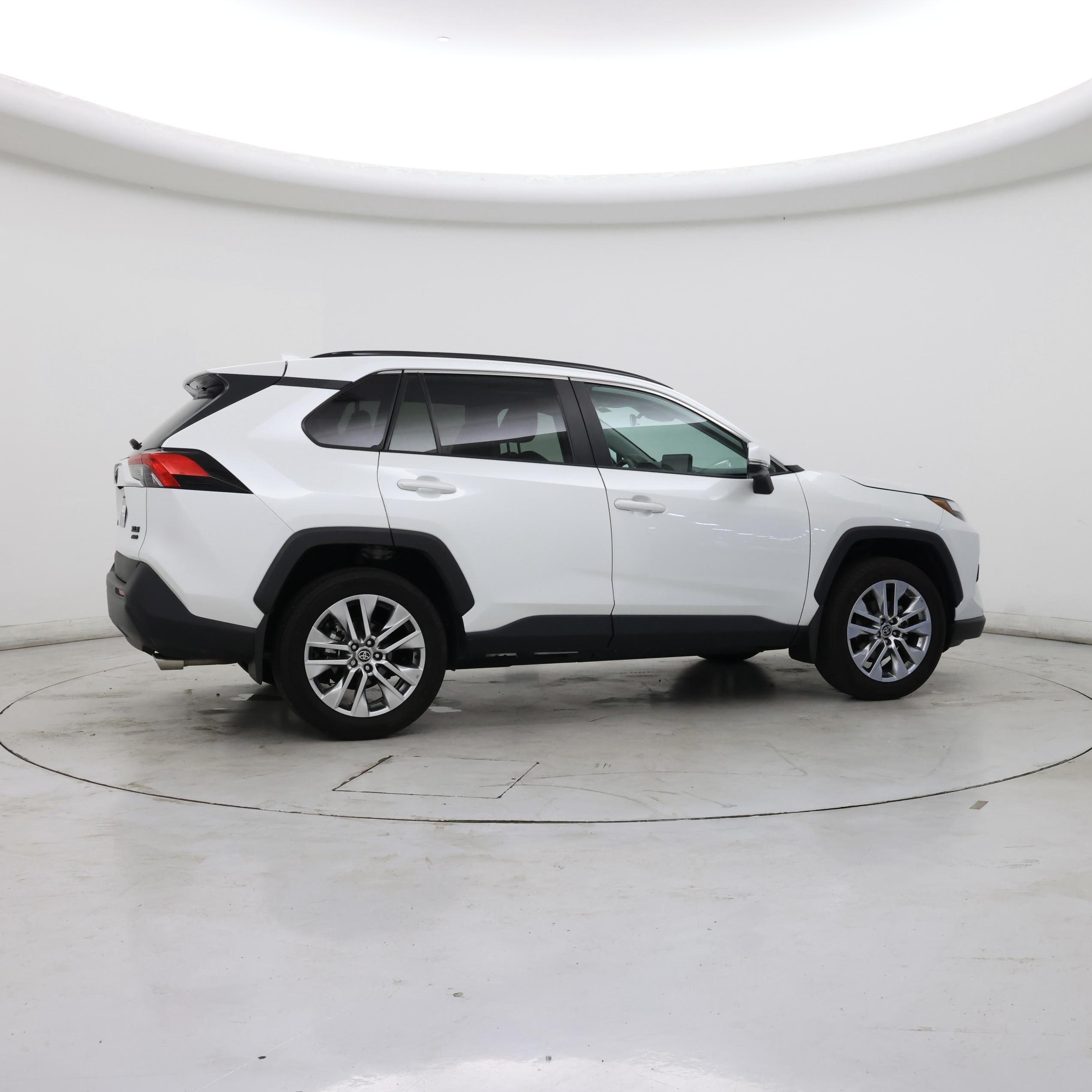 Thumbnail: 2023 Toyota RAV4 - 8