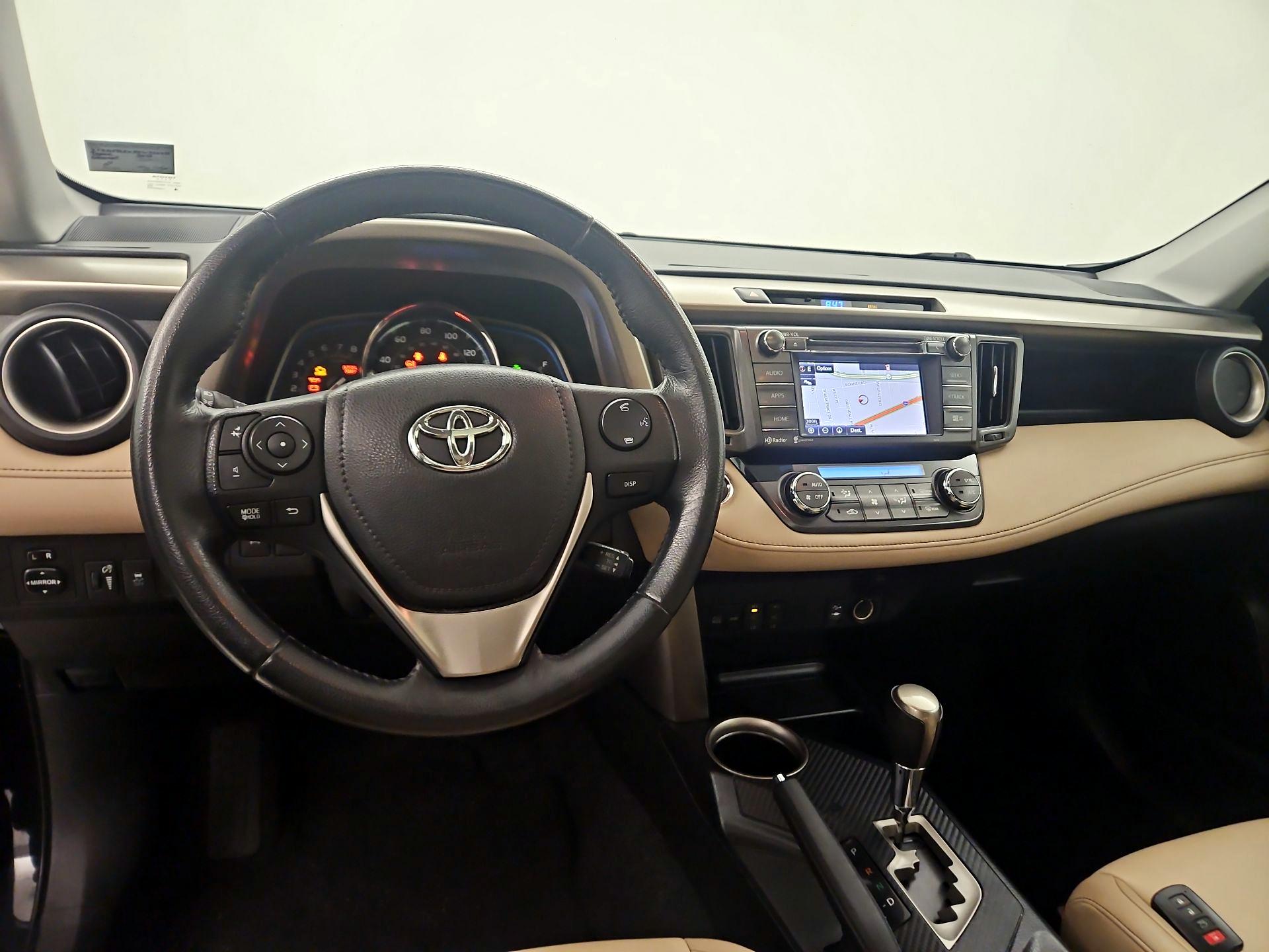Thumbnail: 2015 Toyota RAV4 - 9
