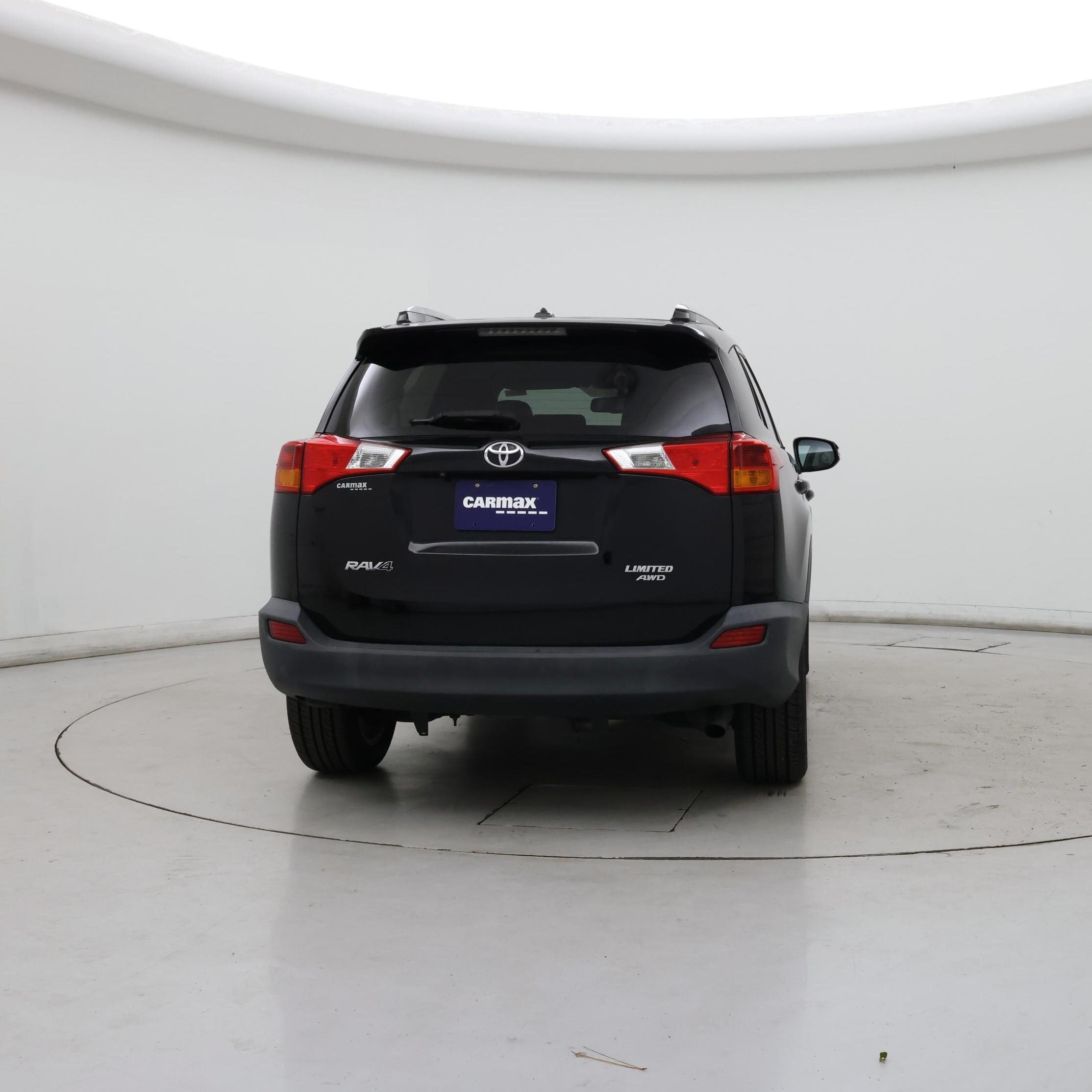 Thumbnail: 2015 Toyota RAV4 - 8