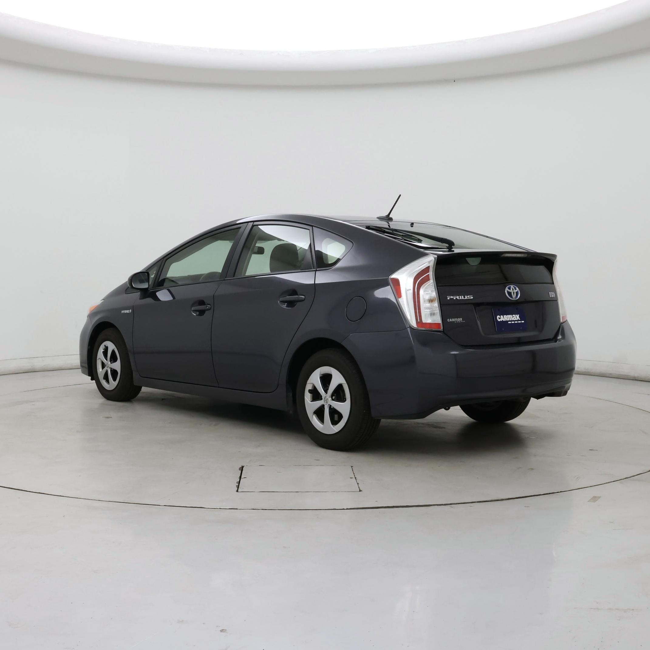 Thumbnail: 2015 Toyota Prius - 2