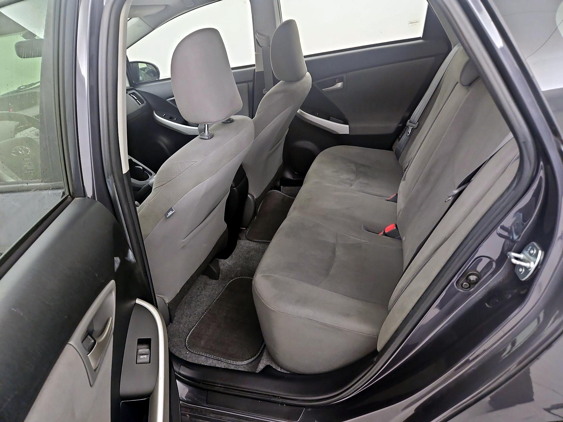 Thumbnail: 2015 Toyota Prius - 20