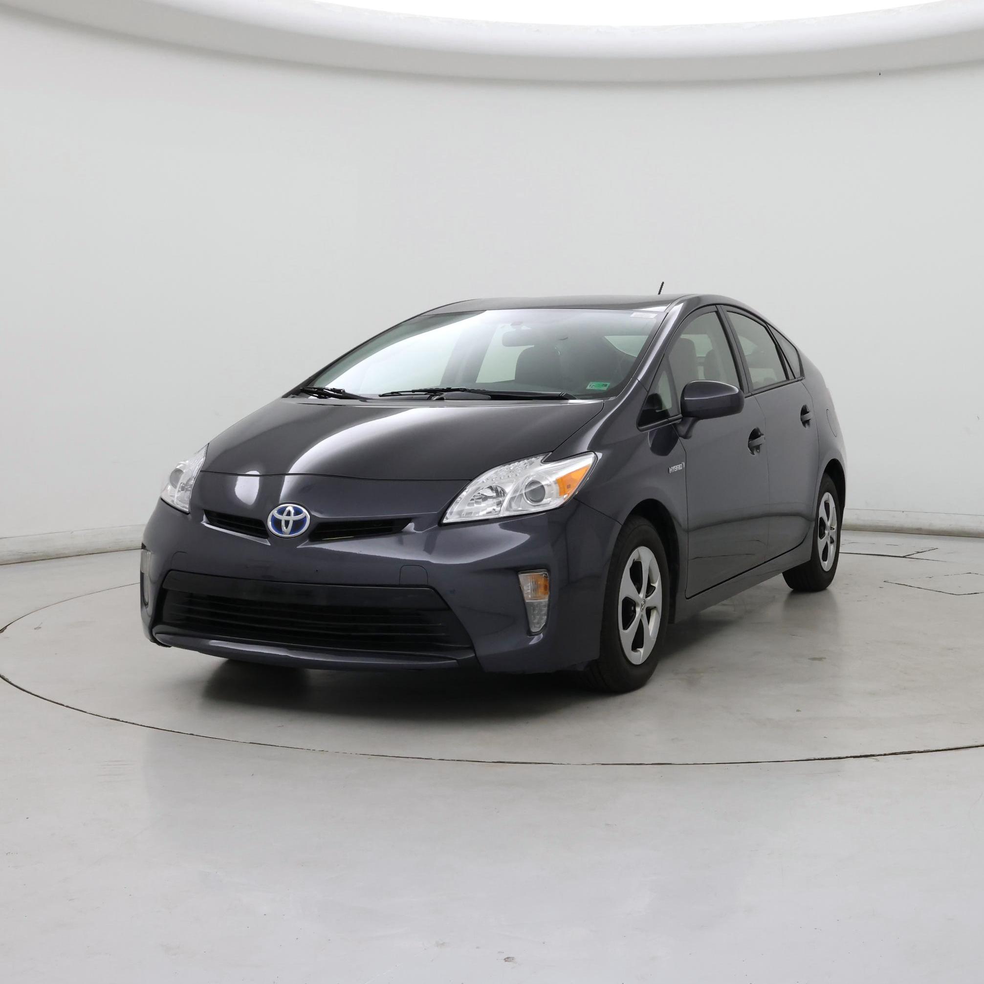 Thumbnail: 2015 Toyota Prius - 4