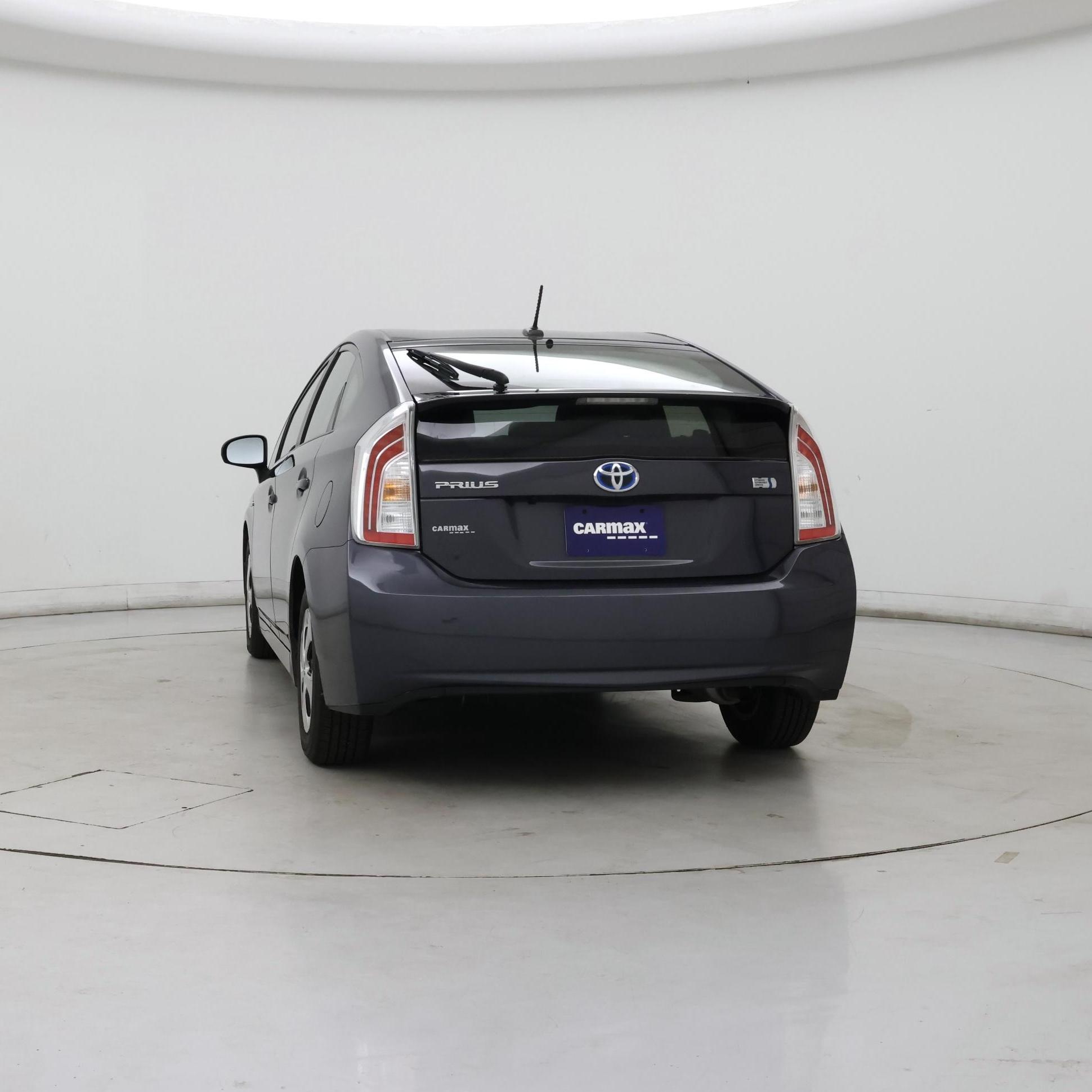 Thumbnail: 2015 Toyota Prius - 6