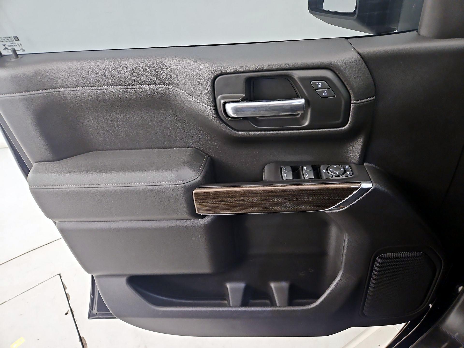 Thumbnail: 2019 Chevrolet Silverado 1500 - 12