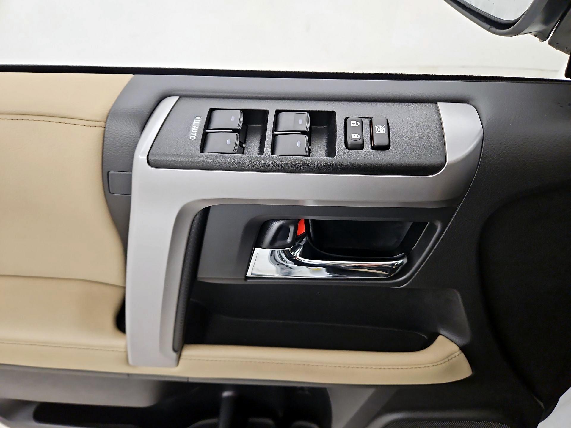 Thumbnail: 2024 Toyota 4Runner - 12