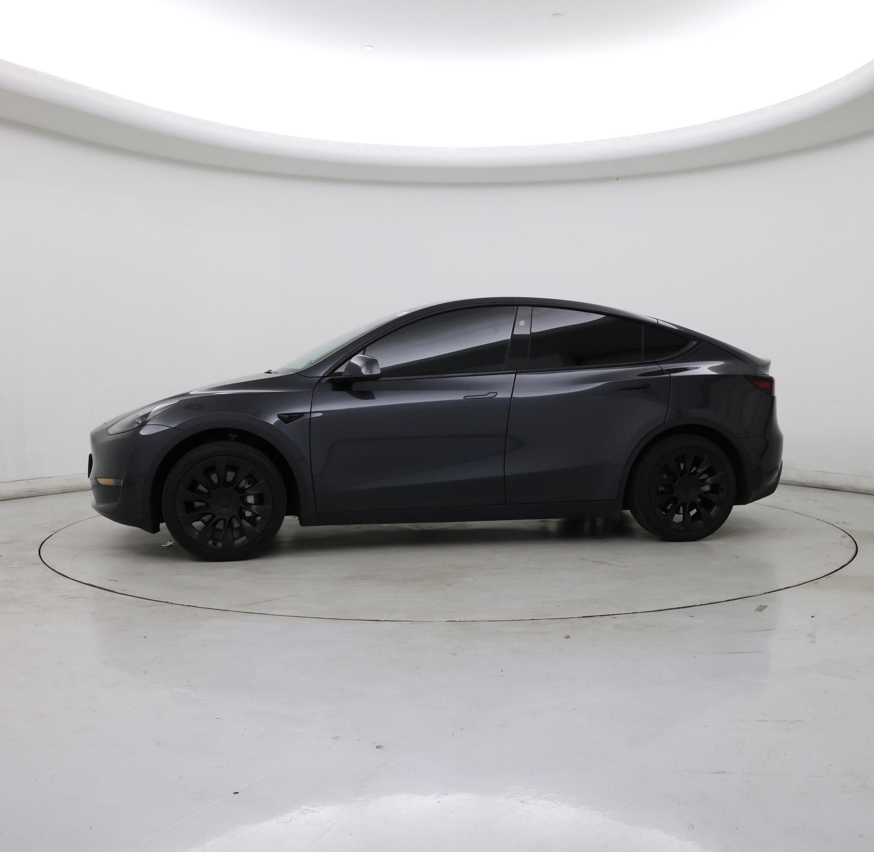 Thumbnail: 2024 Tesla Model Y - 3