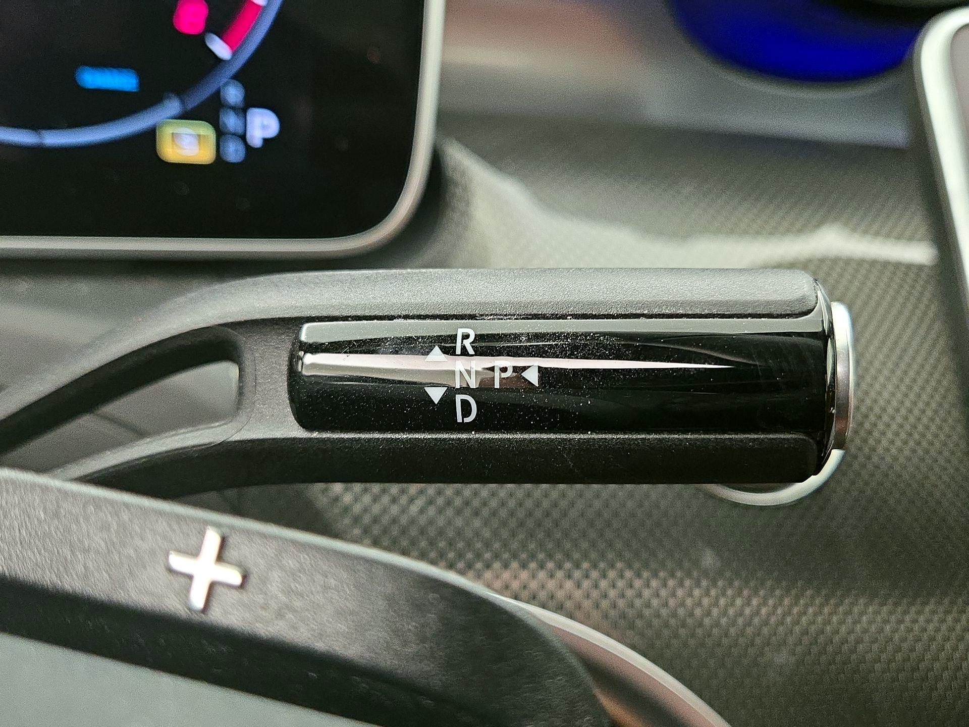 Thumbnail: 2023 Mercedes-Benz C-Class - 17