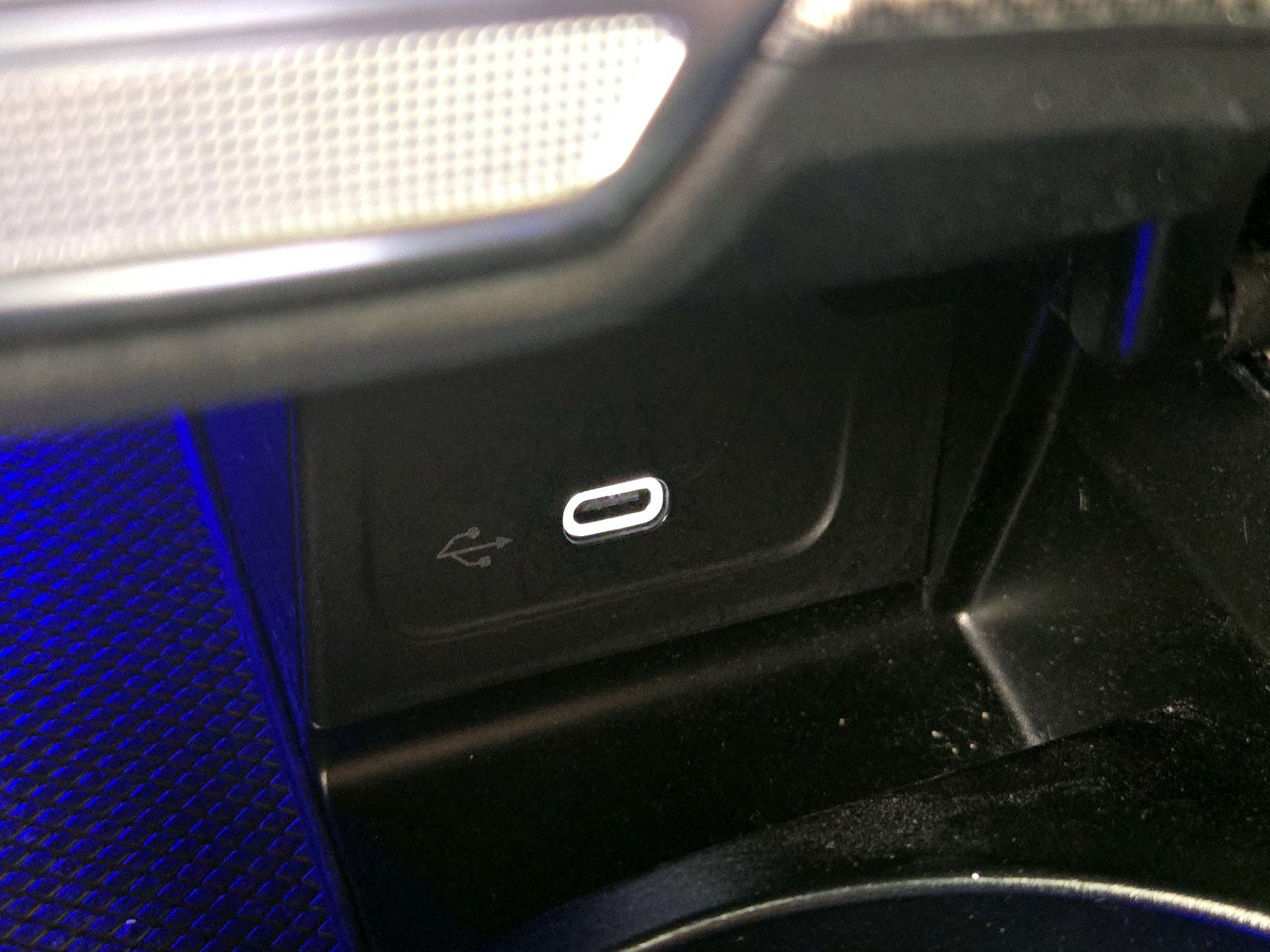 Thumbnail: 2023 Mercedes-Benz C-Class - 18