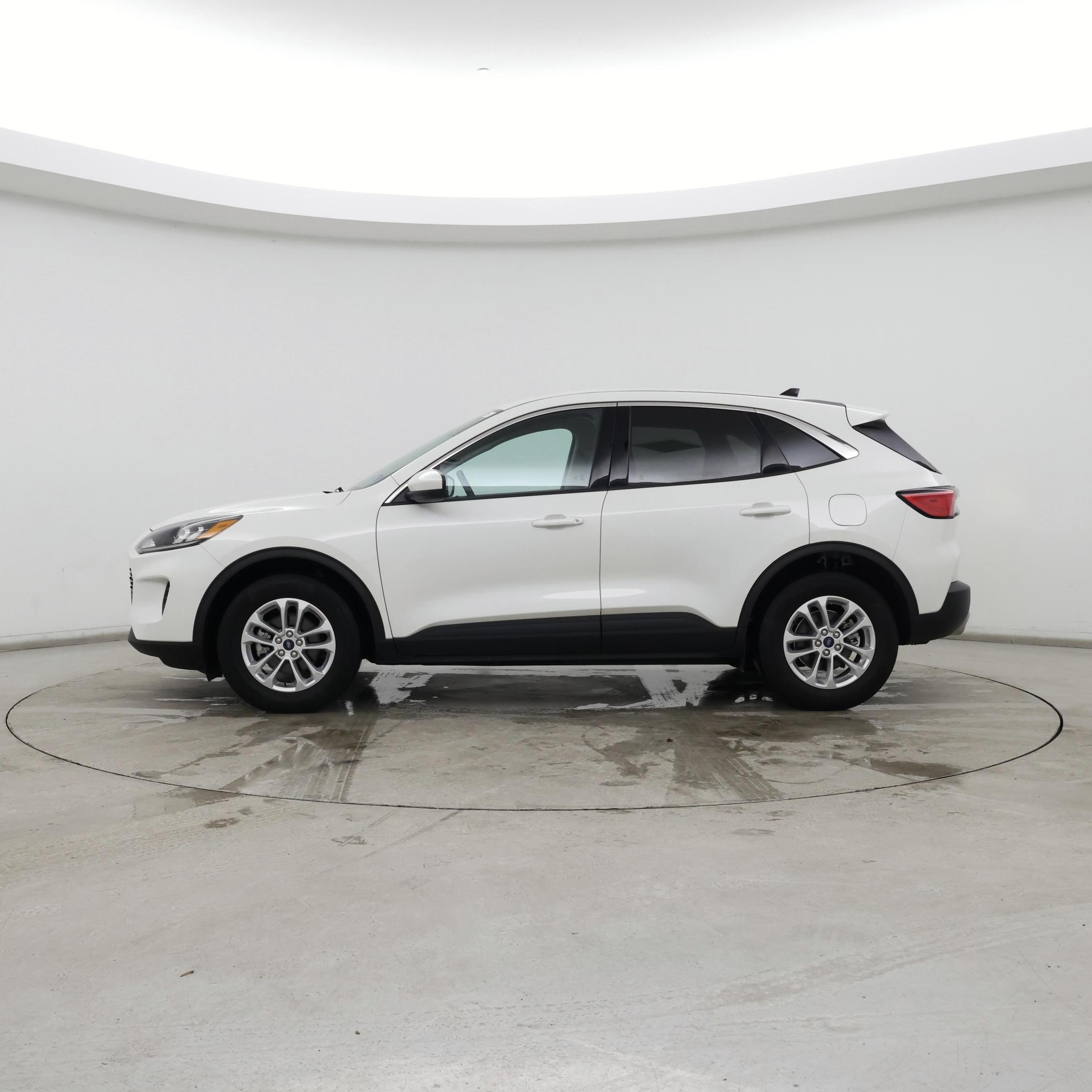 Thumbnail: 2020 Ford Escape - 3