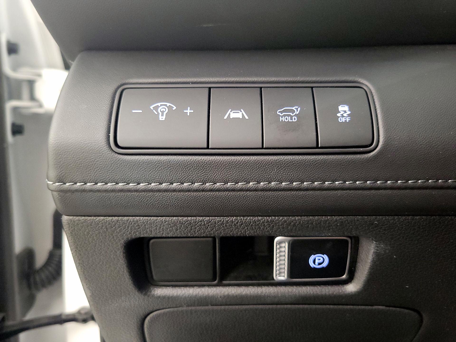 Thumbnail: 2023 Hyundai Santa Fe - 13