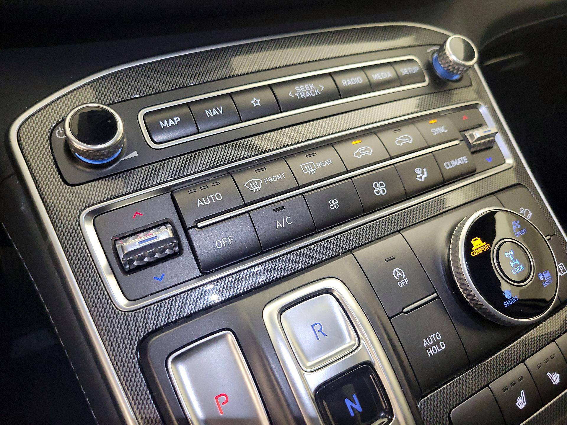 Thumbnail: 2023 Hyundai Santa Fe - 16