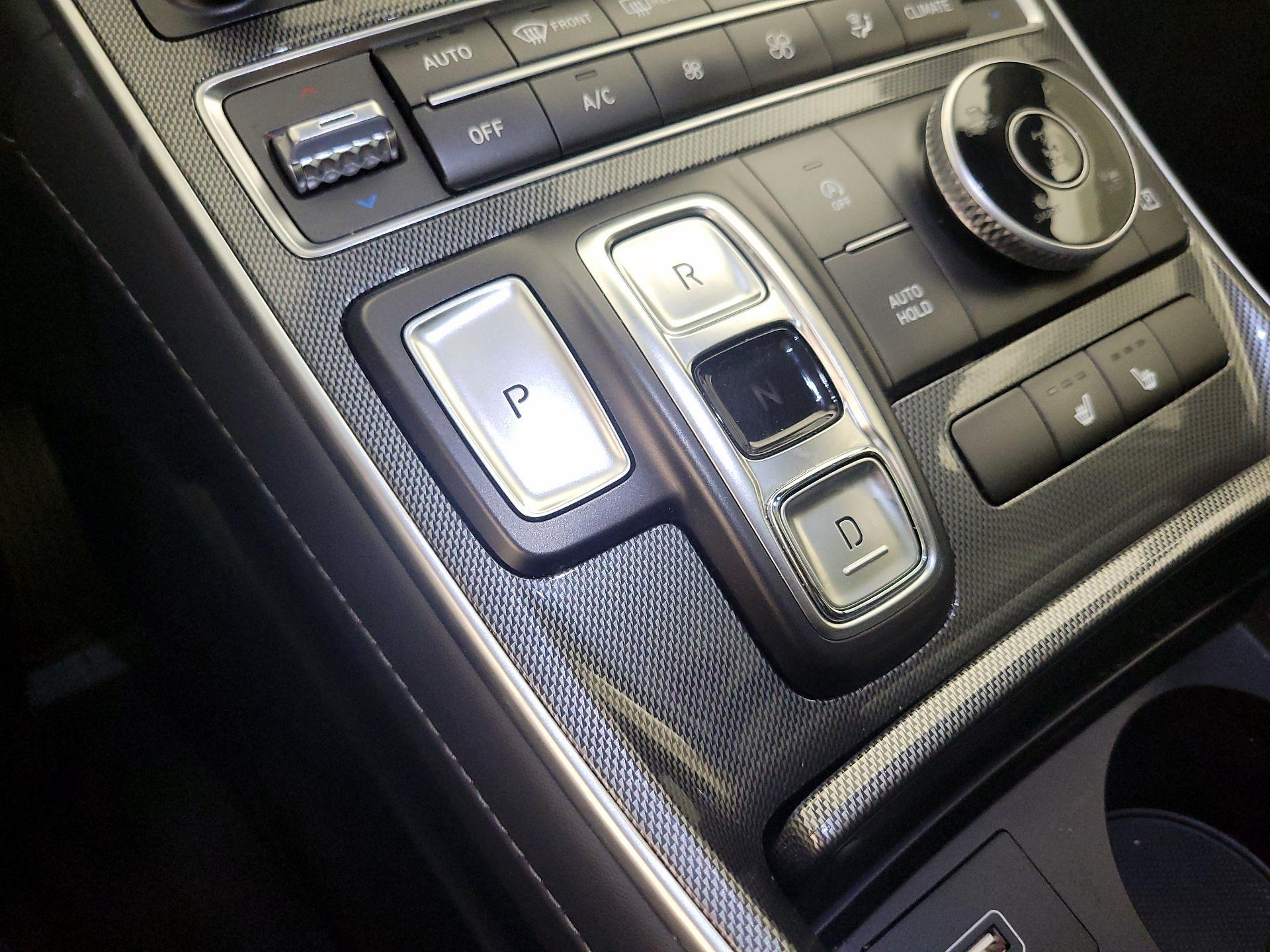 Thumbnail: 2023 Hyundai Santa Fe - 17