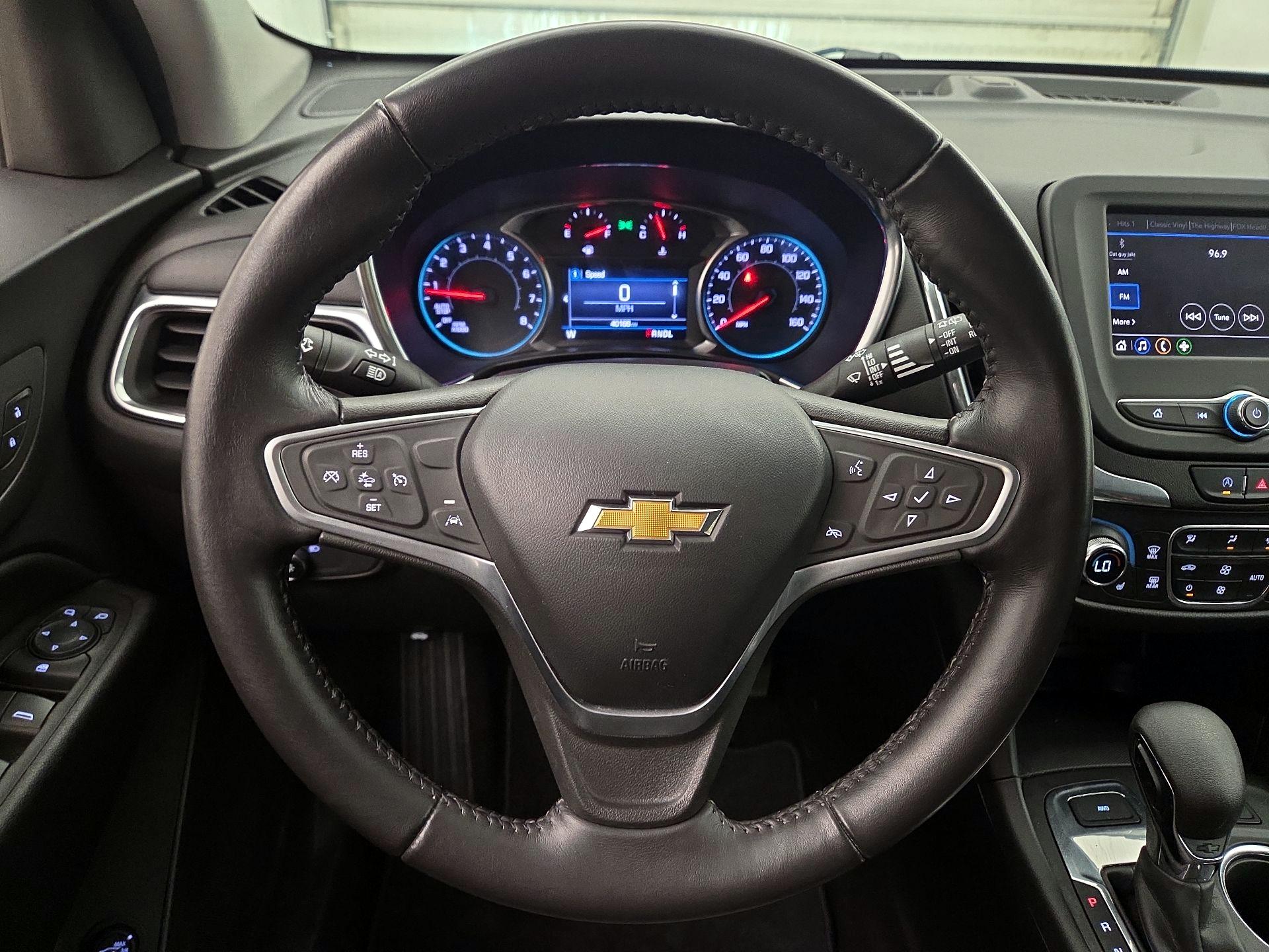 Thumbnail: 2022 Chevrolet Equinox - 10