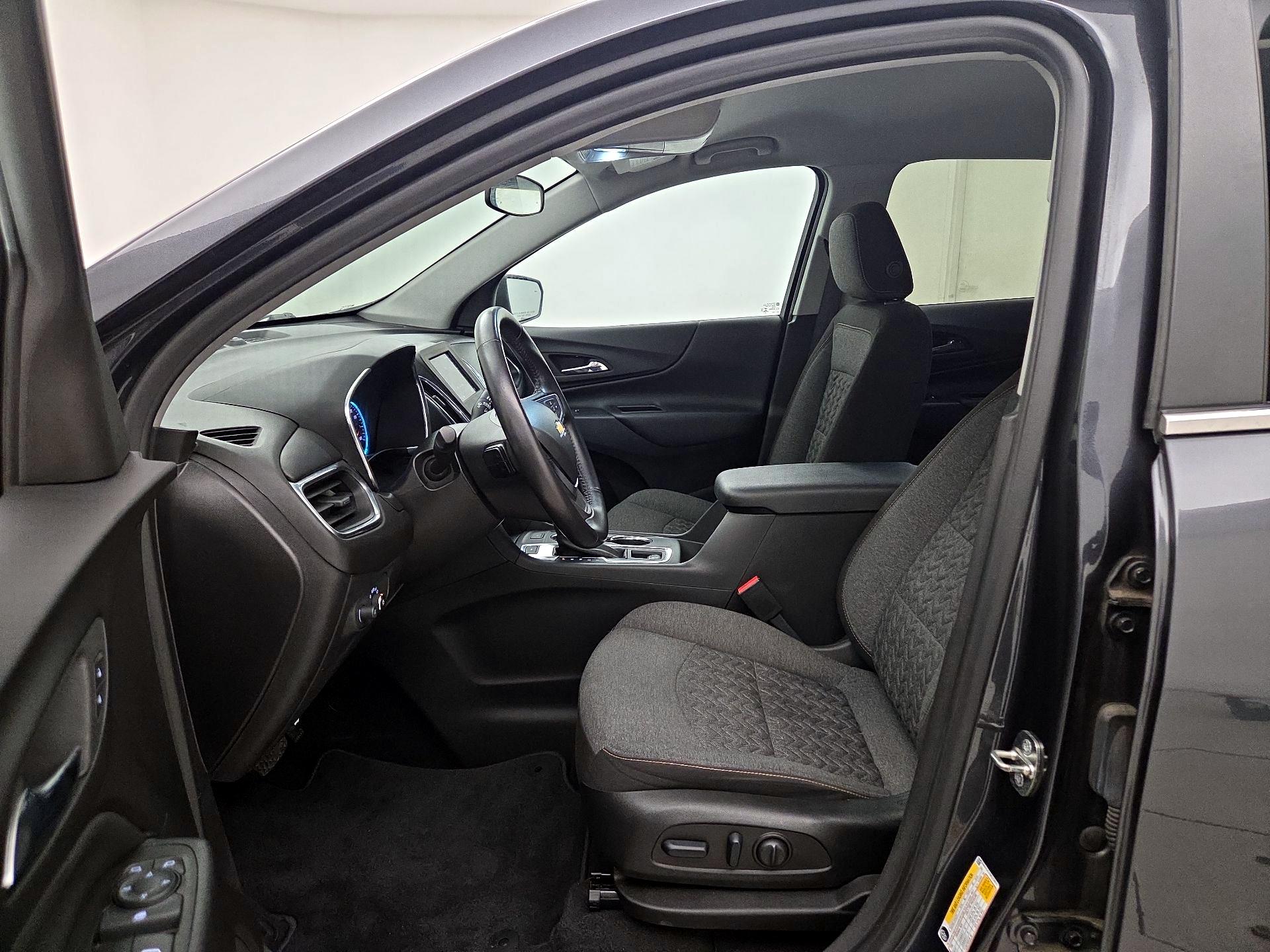 Thumbnail: 2022 Chevrolet Equinox - 11