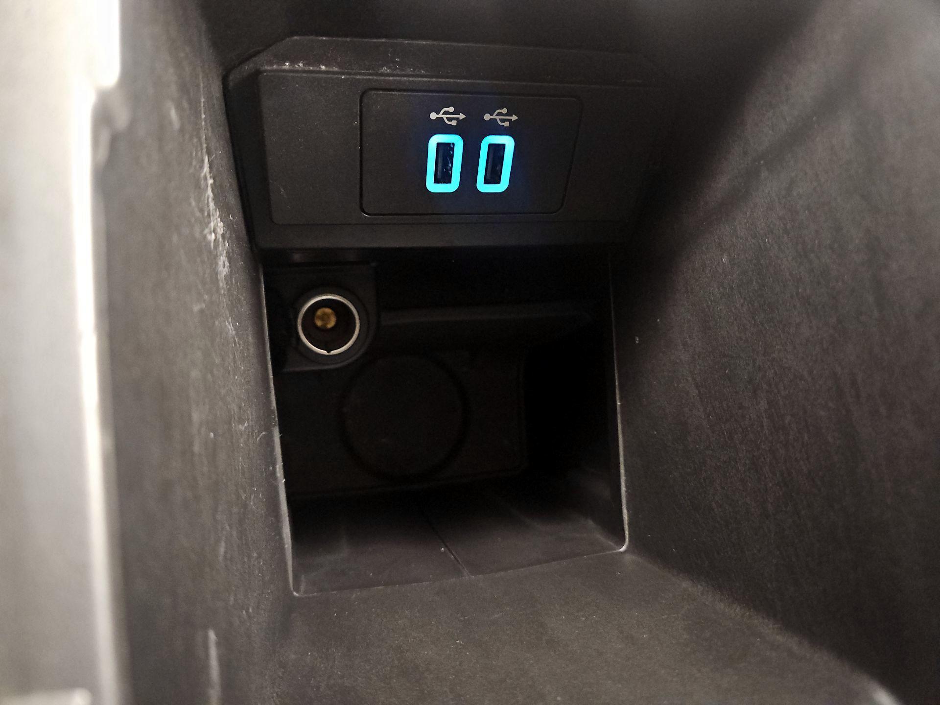 Thumbnail: 2016 Ford Escape - 18