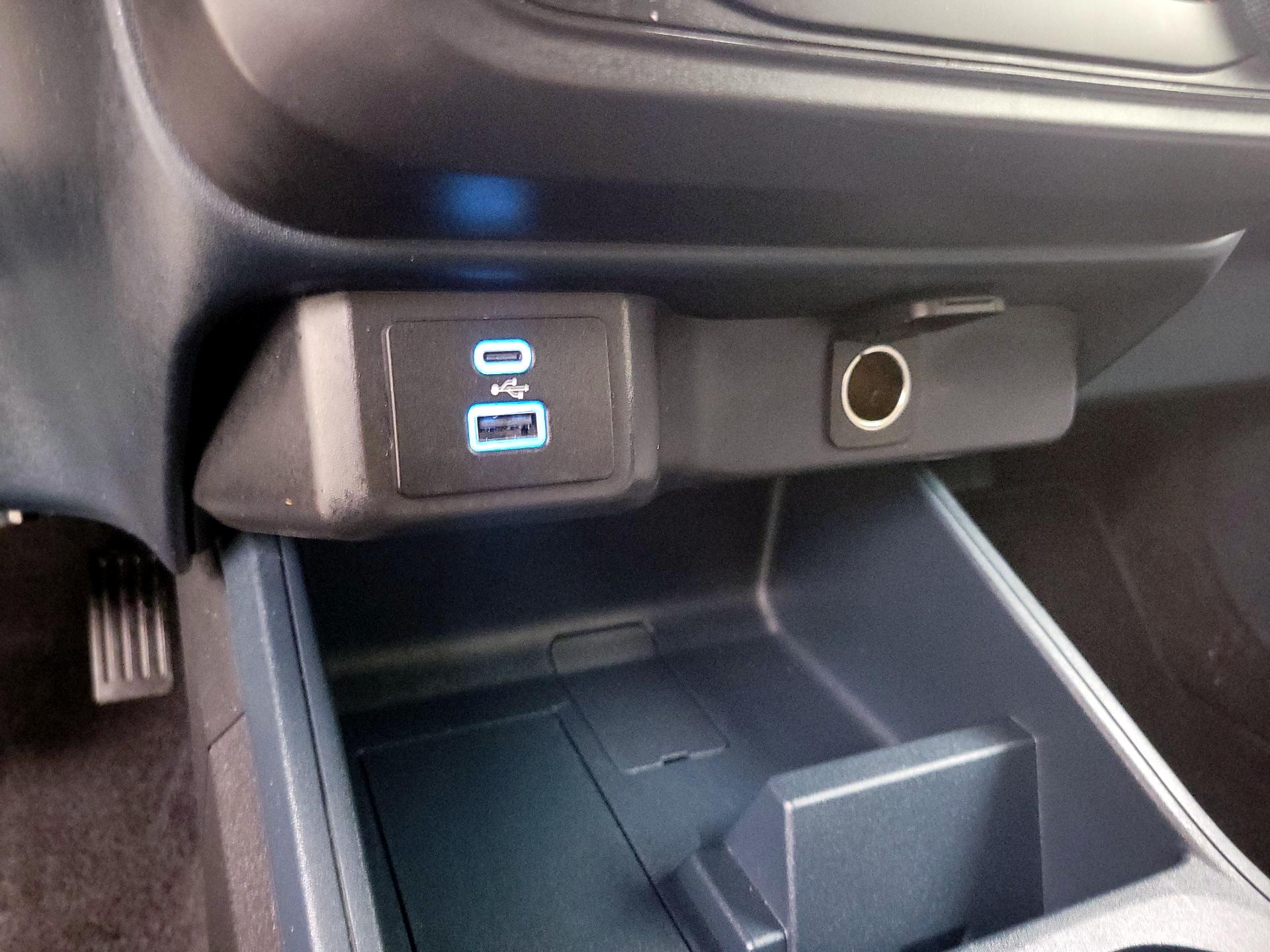 Thumbnail: 2022 Ford Maverick - 18