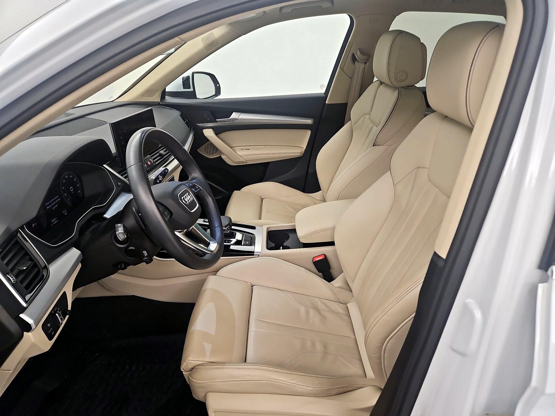 Thumbnail: 2024 Audi Q5 - 11