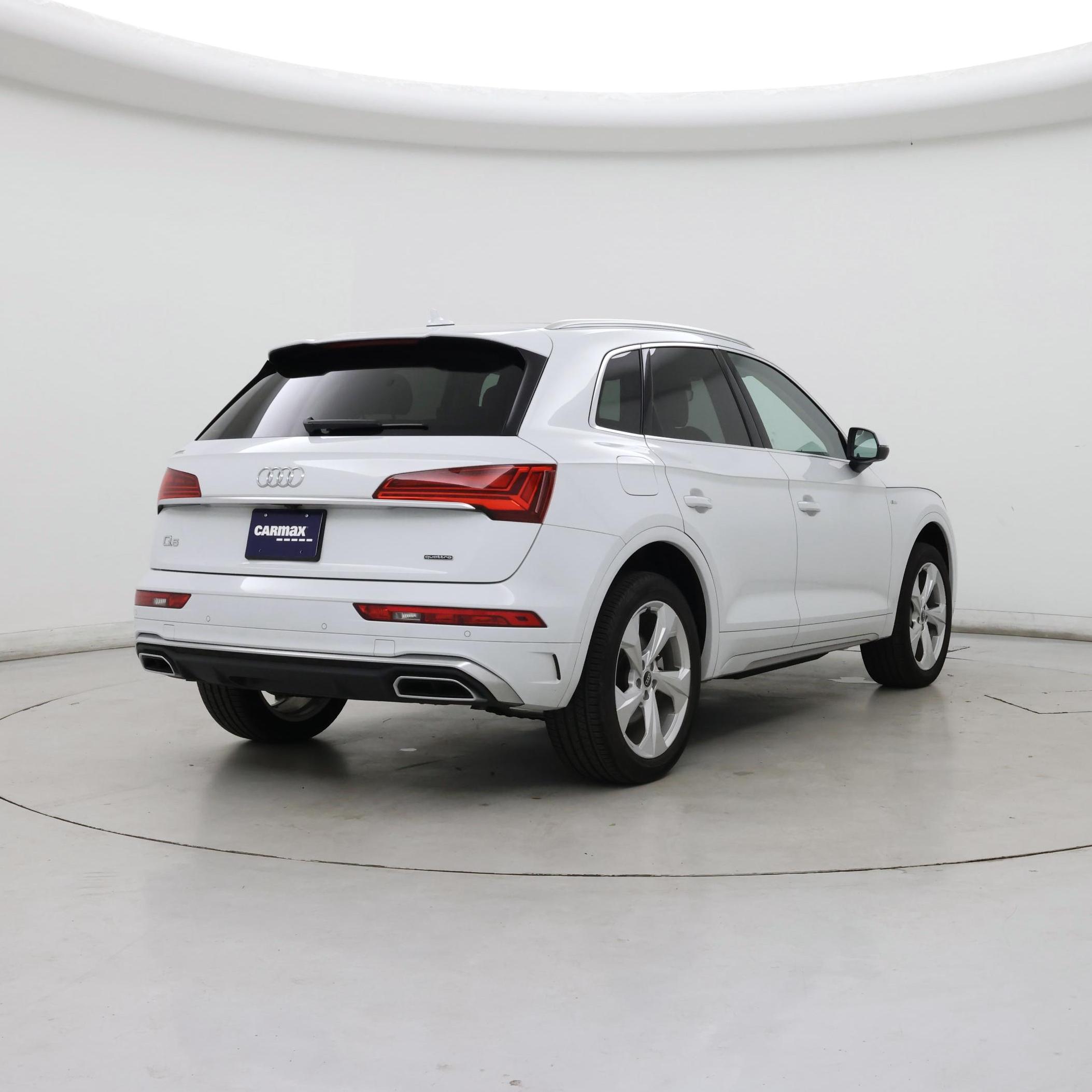 Thumbnail: 2024 Audi Q5 - 8
