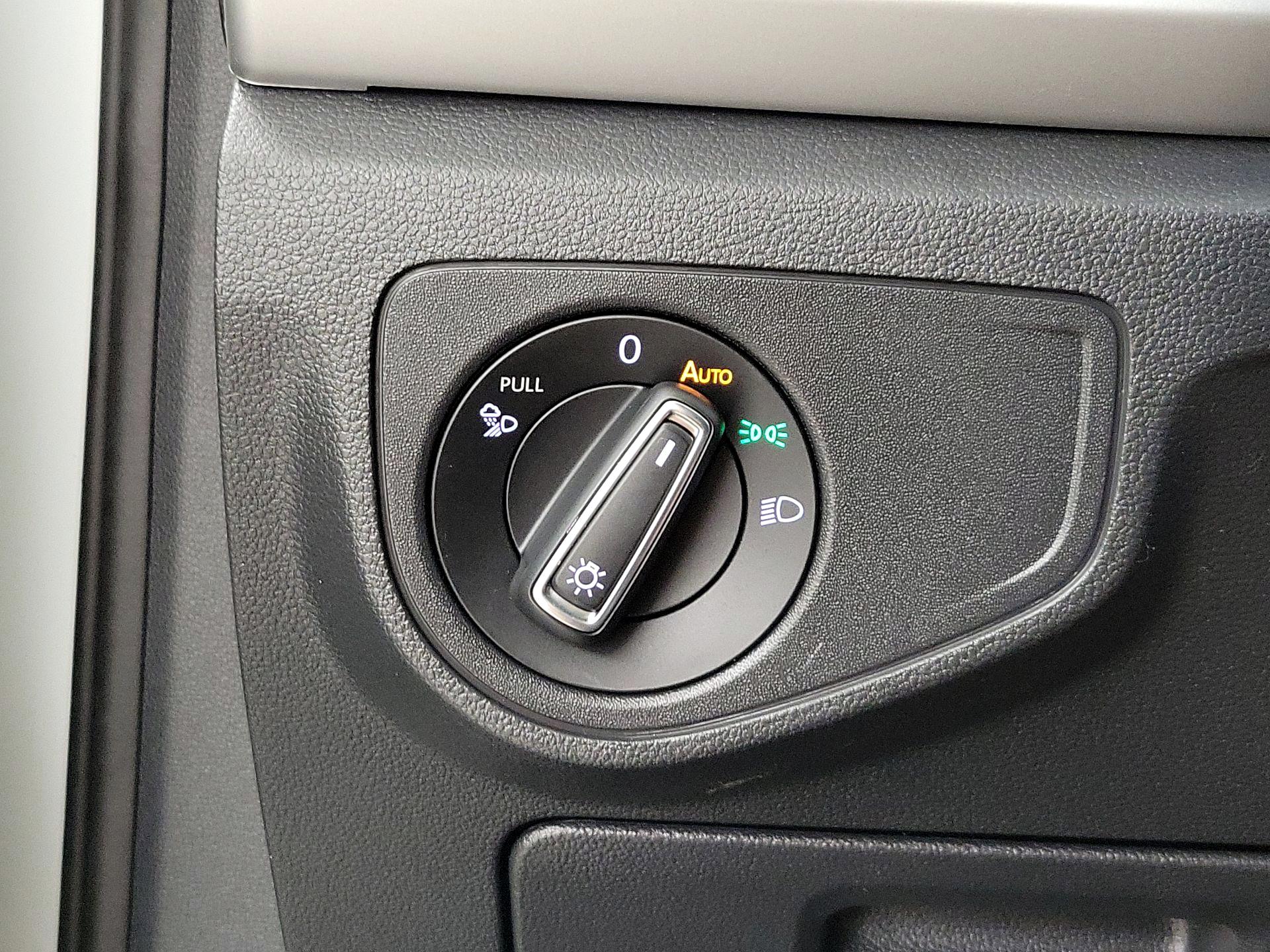 Thumbnail: 2022 Volkswagen Atlas - 13