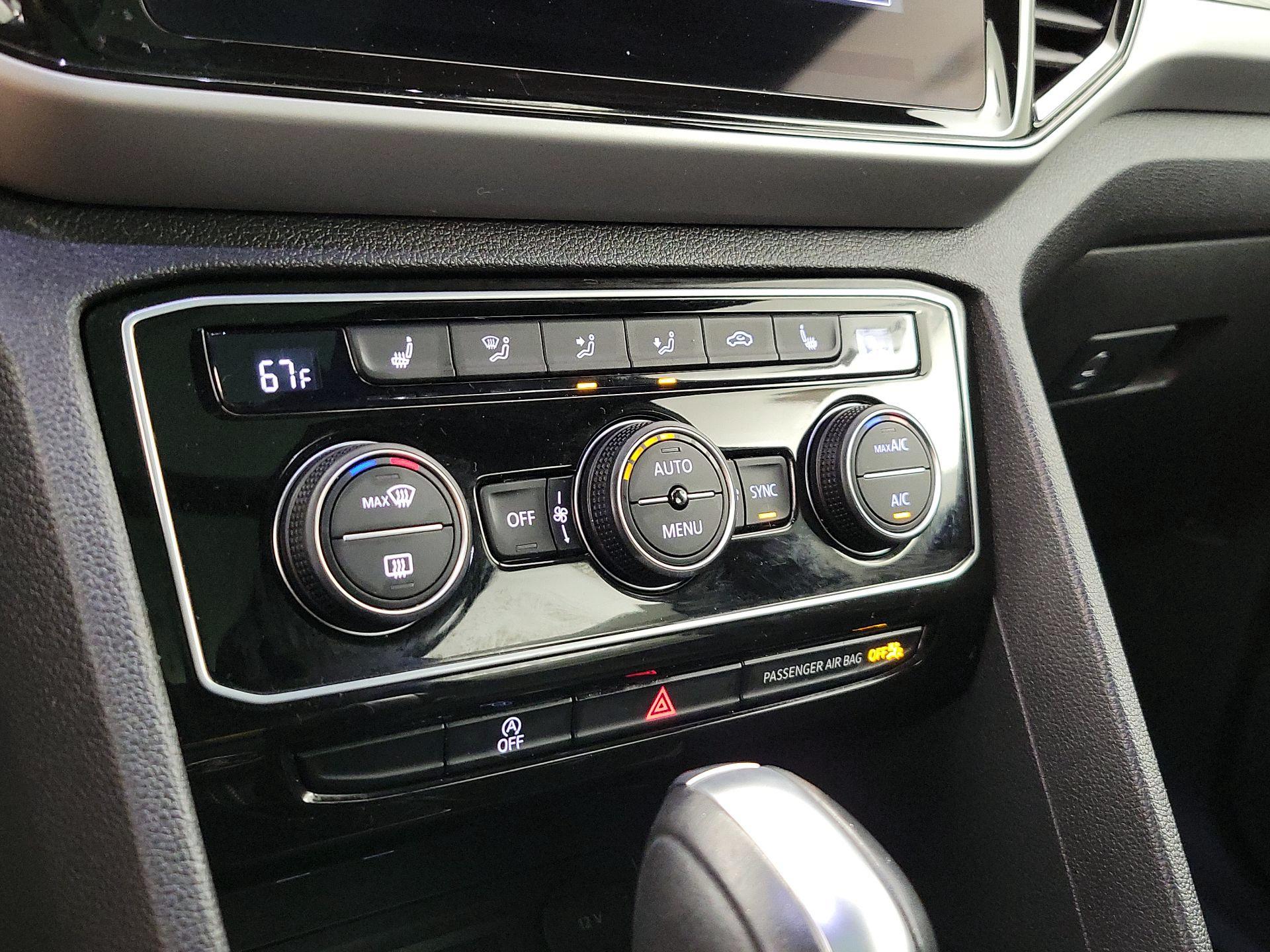 Thumbnail: 2022 Volkswagen Atlas - 16