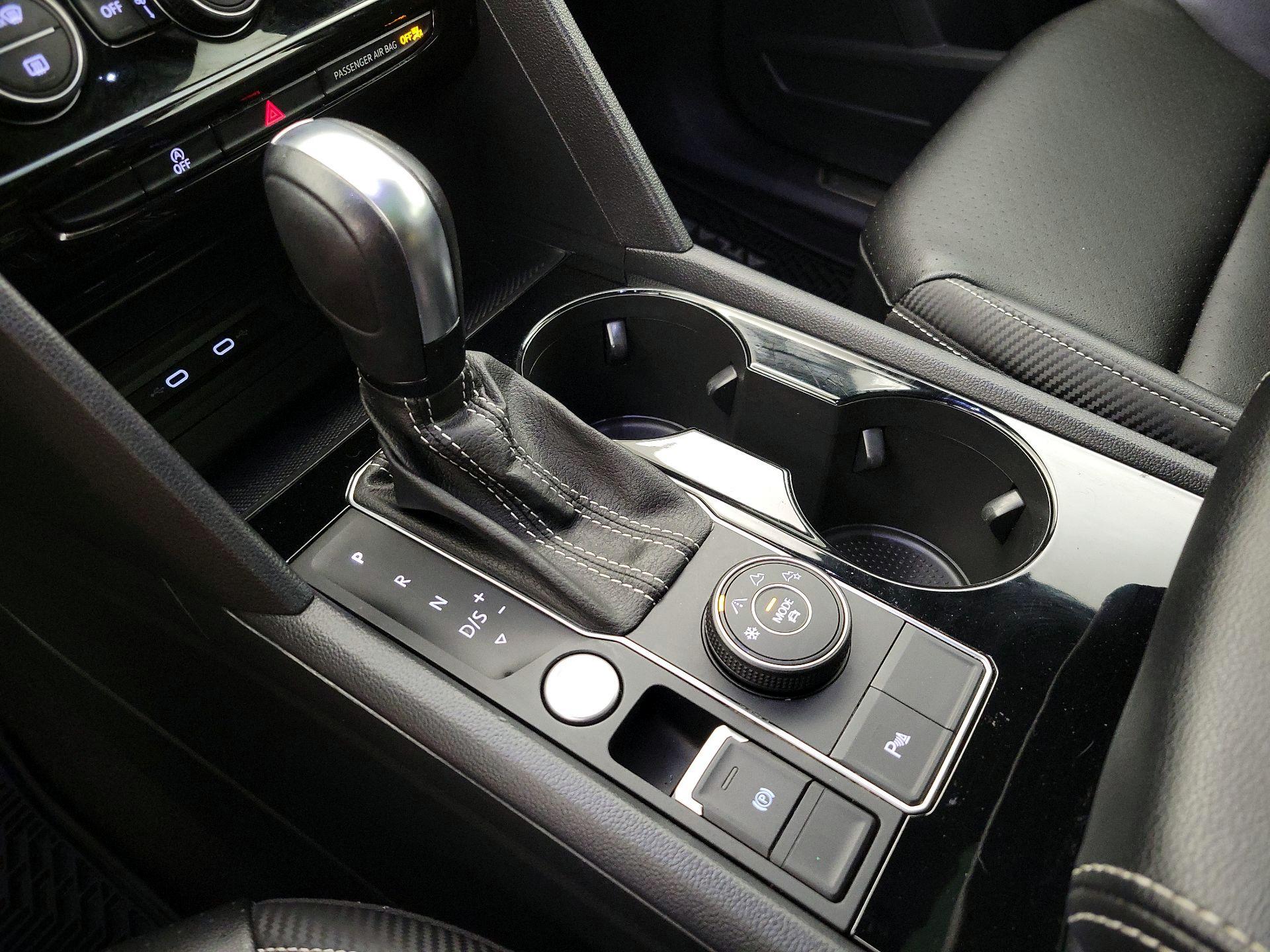 Thumbnail: 2022 Volkswagen Atlas - 17