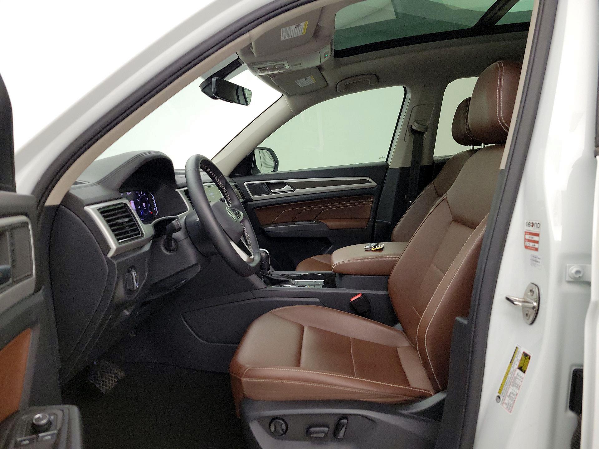 Thumbnail: 2022 Volkswagen Atlas - 11