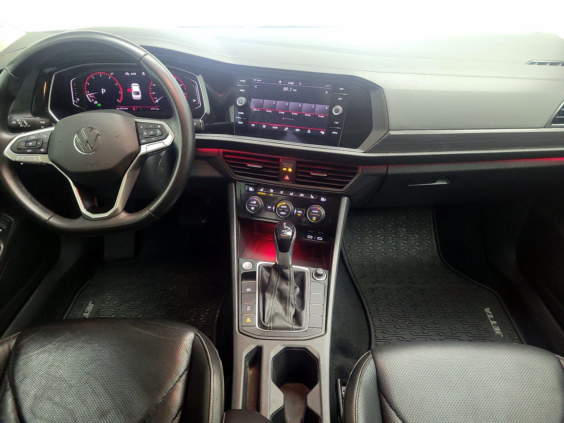 Thumbnail: 2023 Volkswagen Jetta - 9