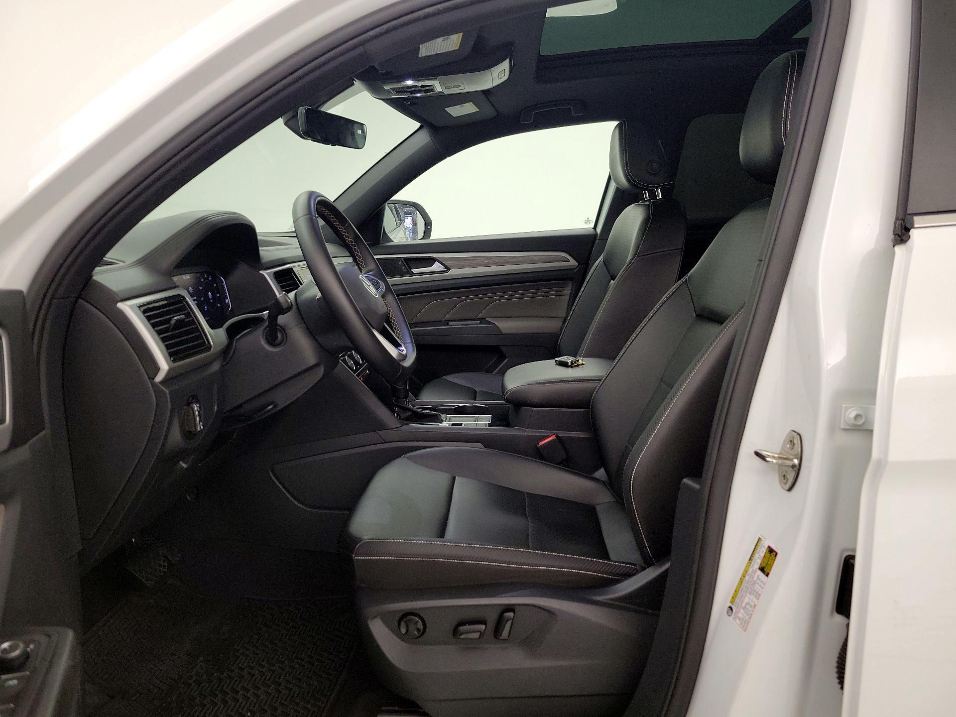 Thumbnail: 2023 Volkswagen Atlas - 11