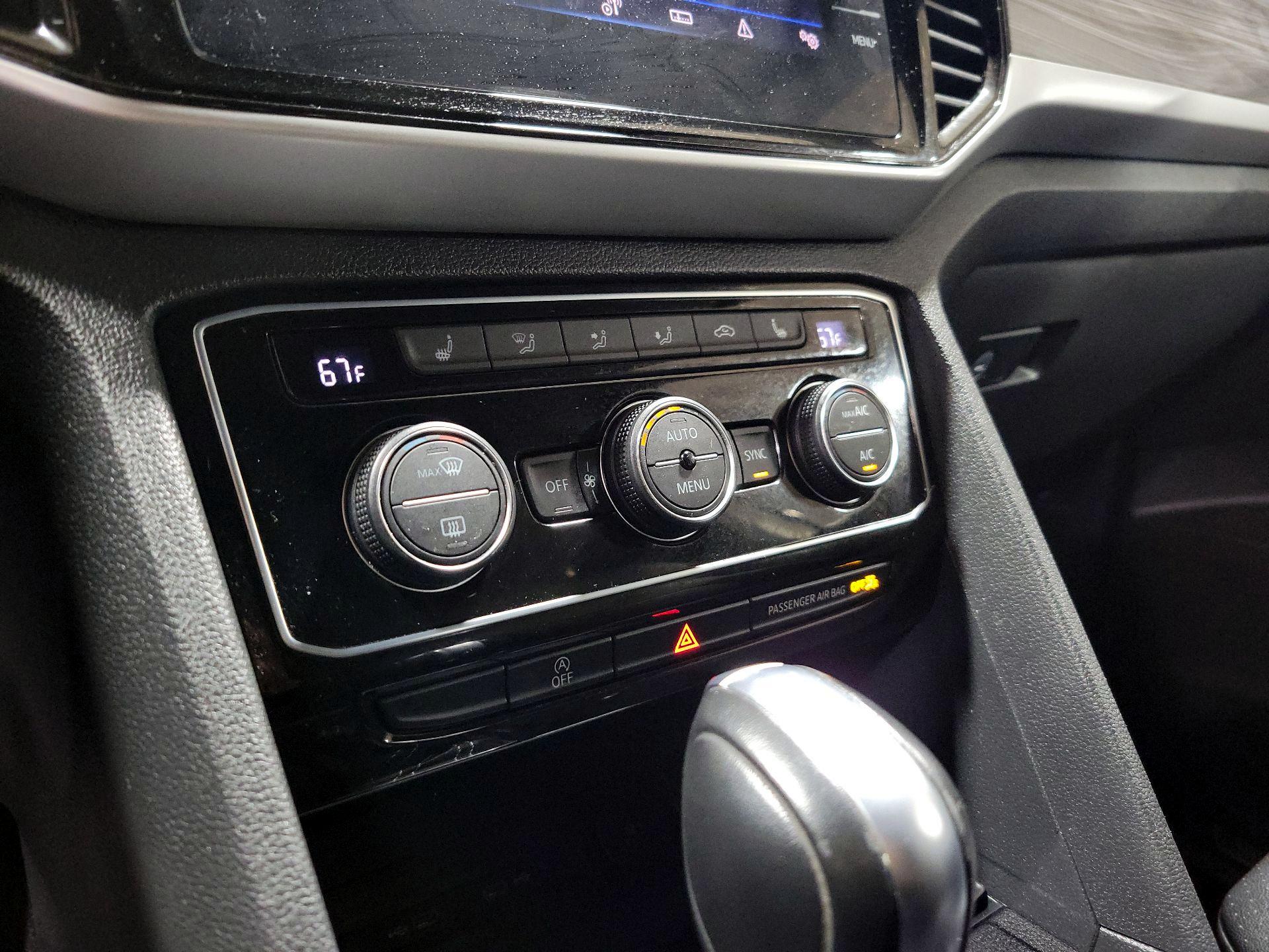 Thumbnail: 2023 Volkswagen Atlas - 16