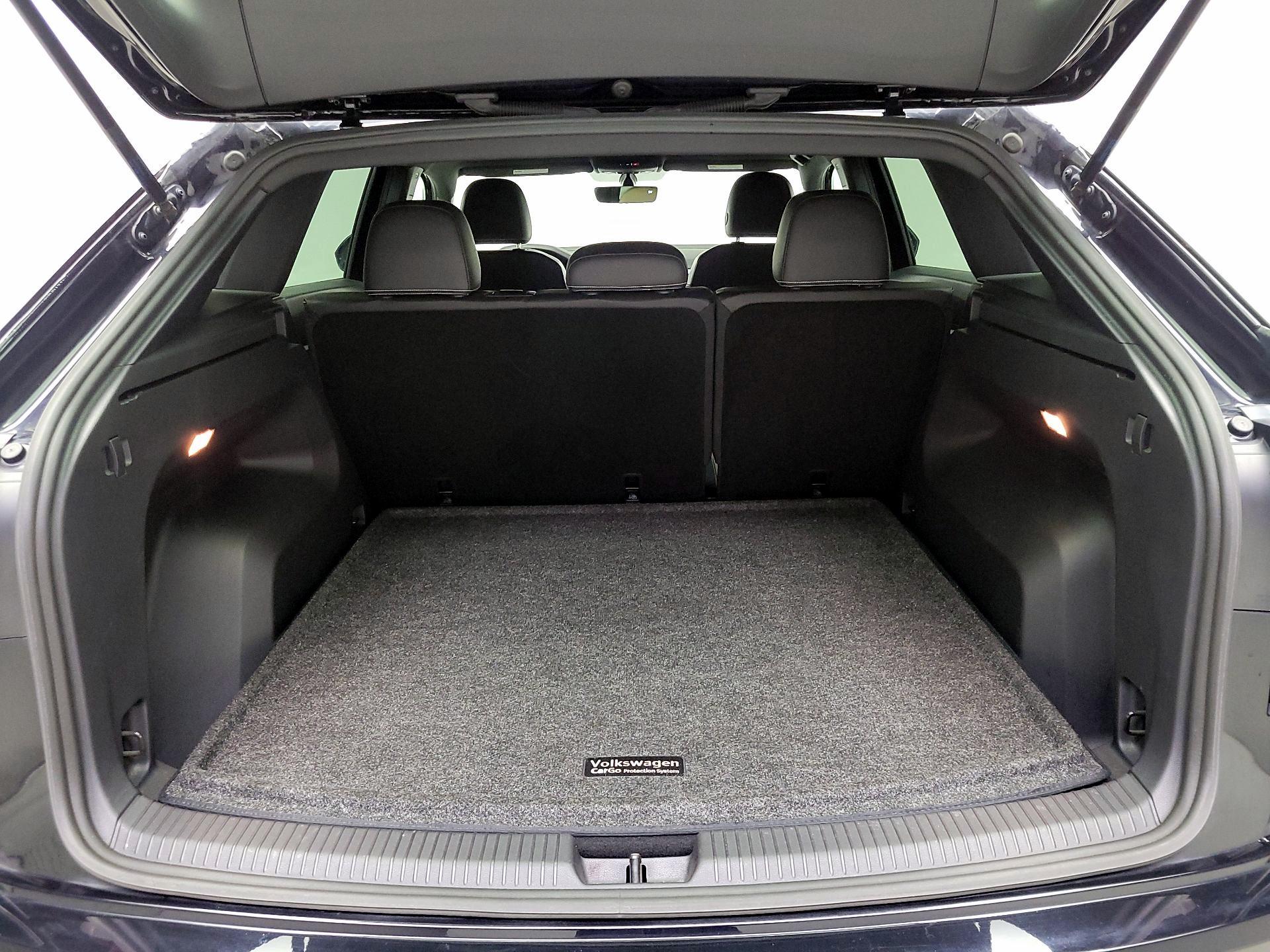 Thumbnail: 2022 Volkswagen Atlas - 20