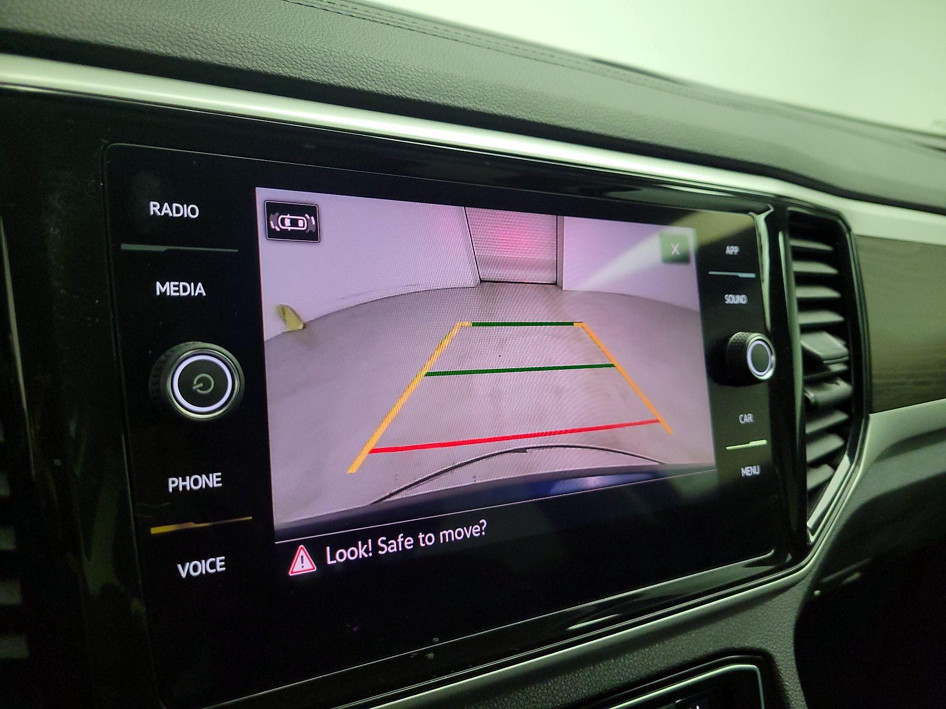 Thumbnail: 2023 Volkswagen Atlas - 14