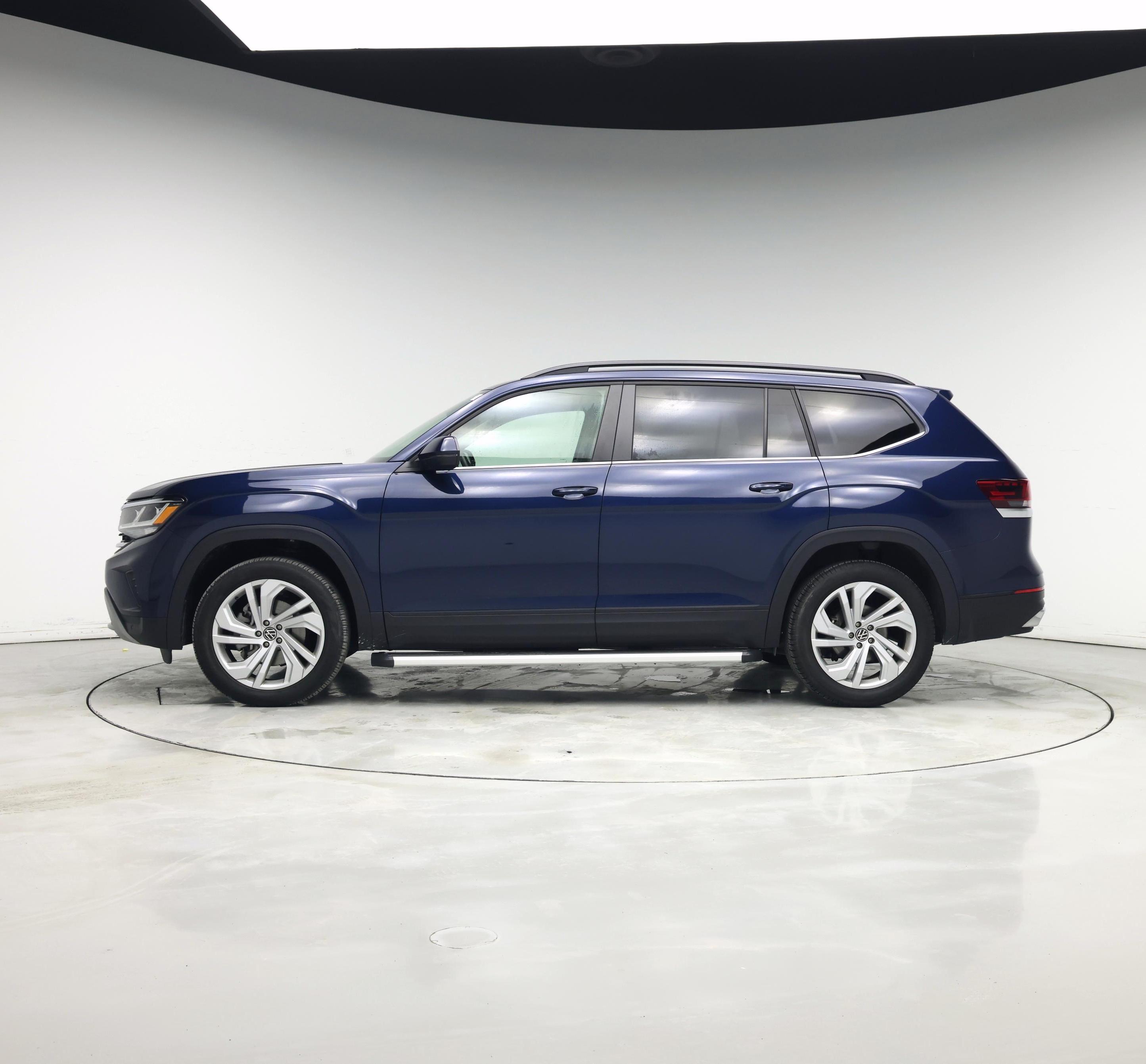 Thumbnail: 2023 Volkswagen Atlas - 3