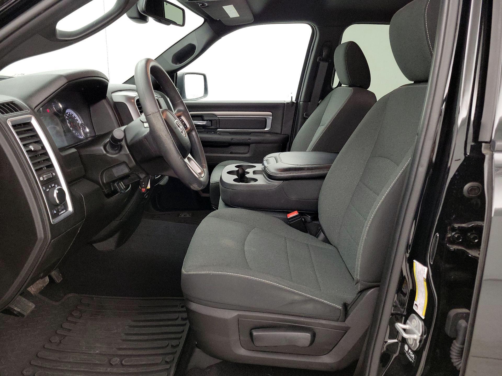 Thumbnail: 2022 RAM 1500 Classic - 11