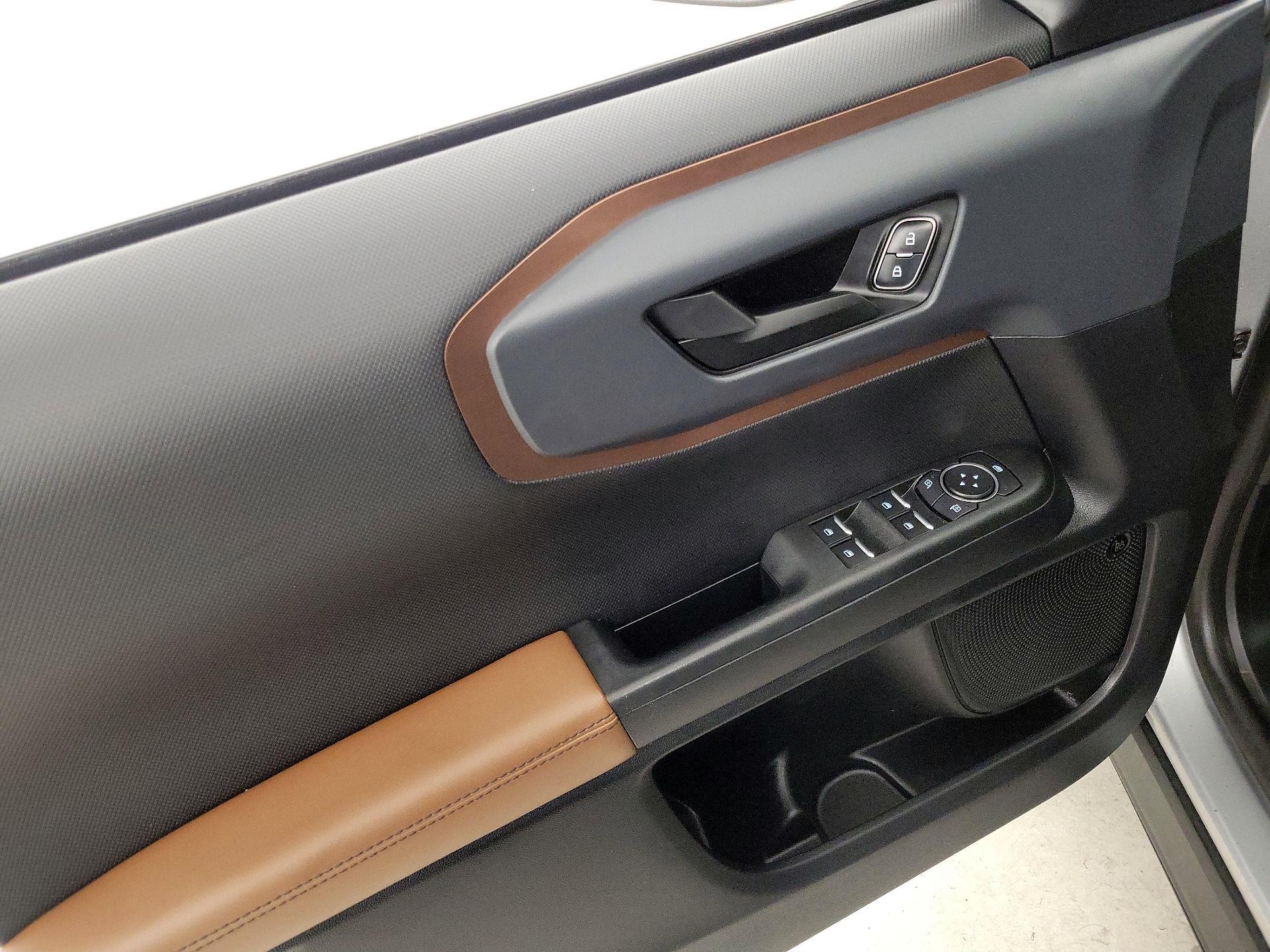 Thumbnail: 2022 Ford Bronco Sport - 12